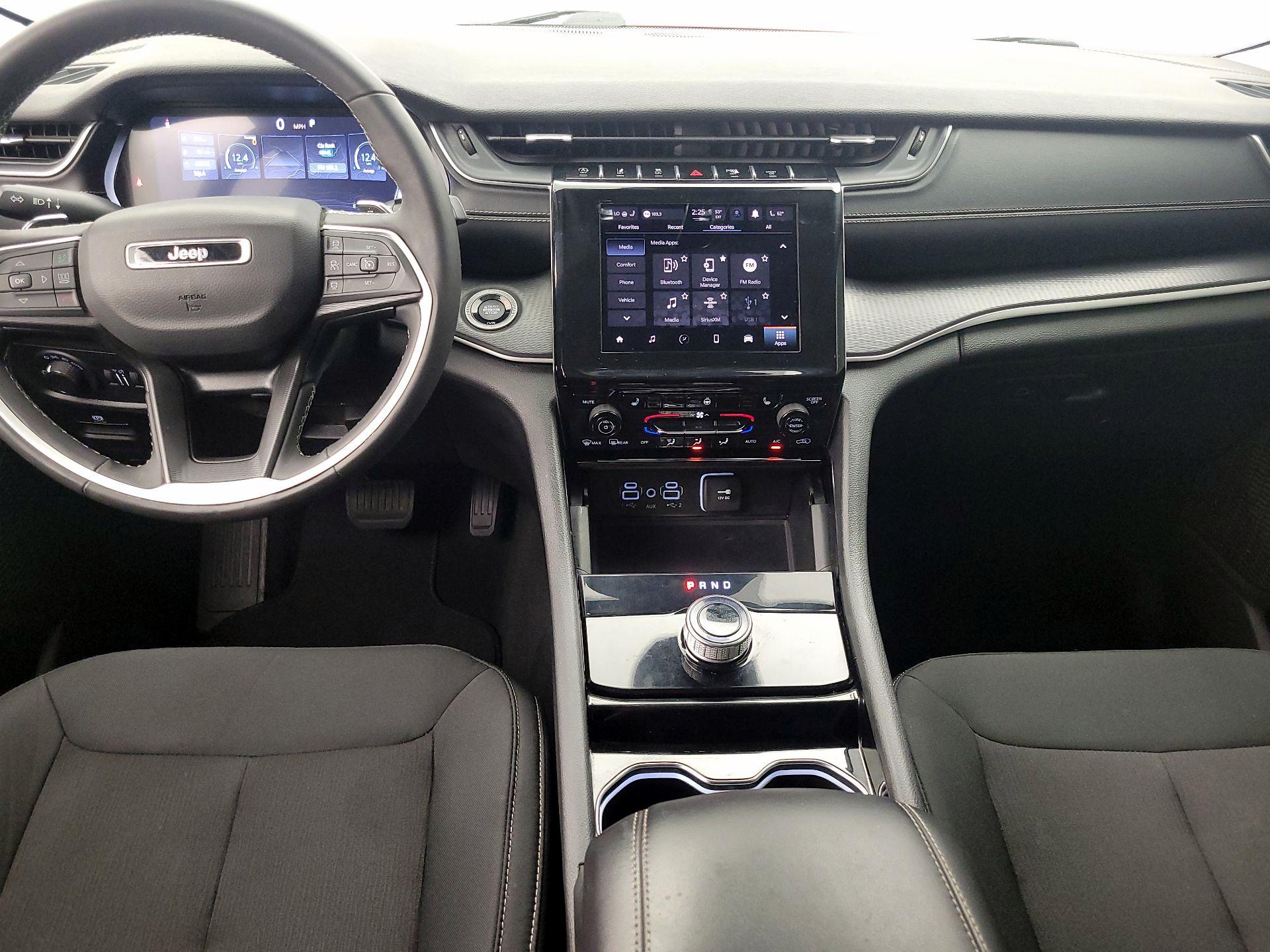 Thumbnail: 2023 Jeep Grand Cherokee - 9