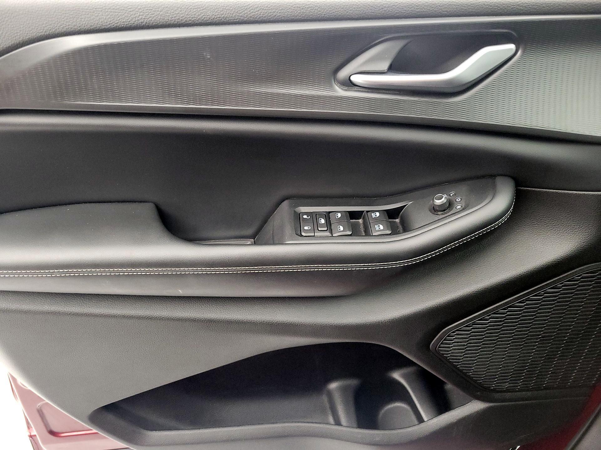 Thumbnail: 2023 Jeep Grand Cherokee - 12