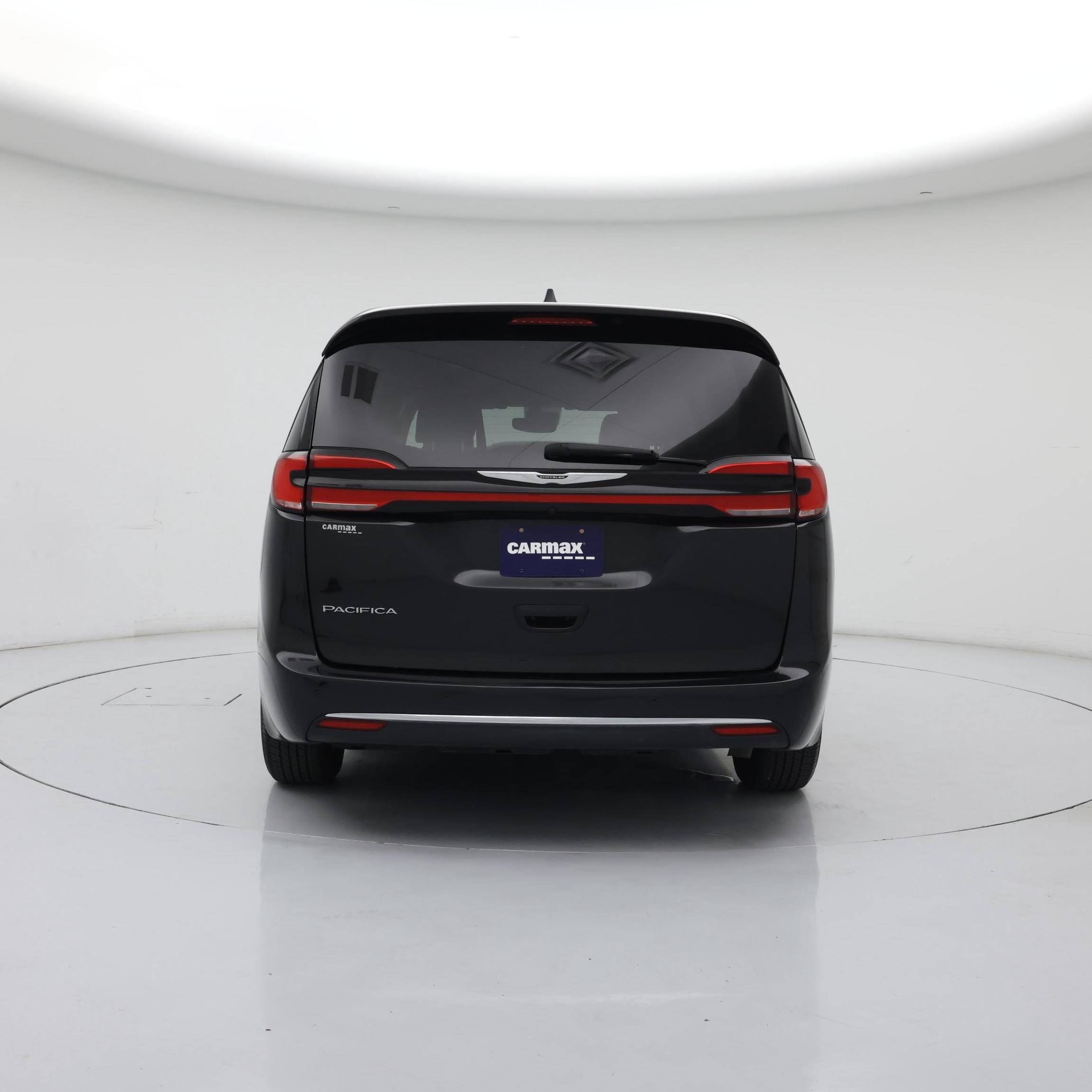 Thumbnail: 2023 Chrysler Pacifica - 6