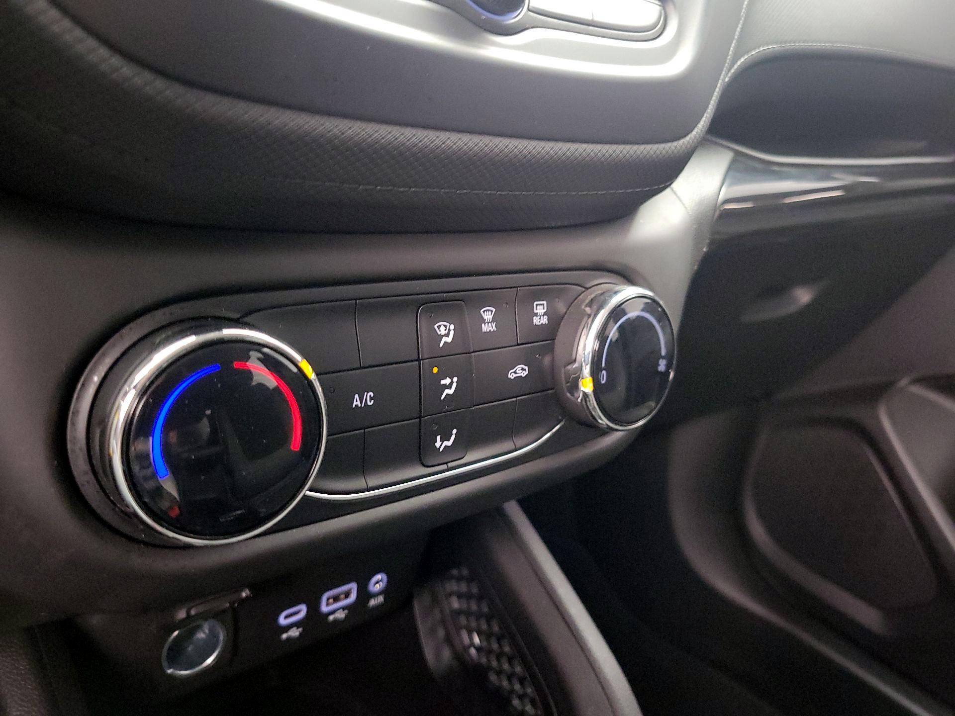 Thumbnail: 2023 Chevrolet TrailBlazer - 16