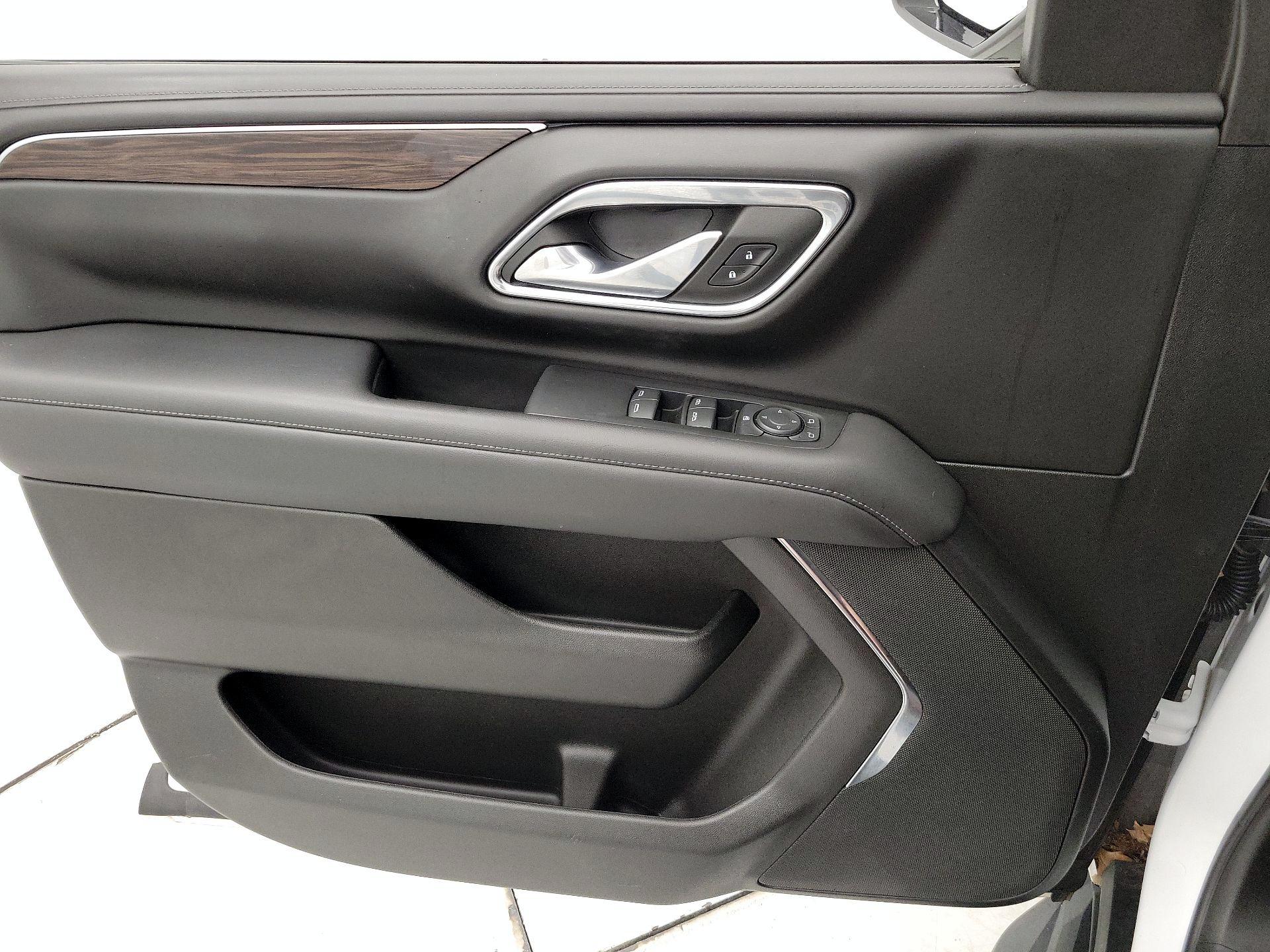 Thumbnail: 2023 Chevrolet Tahoe - 12