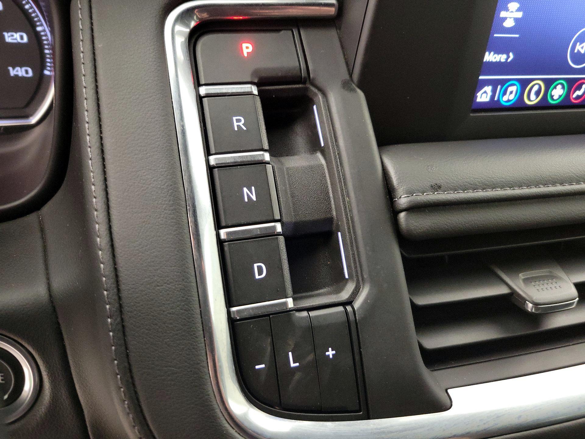 Thumbnail: 2023 Chevrolet Tahoe - 17