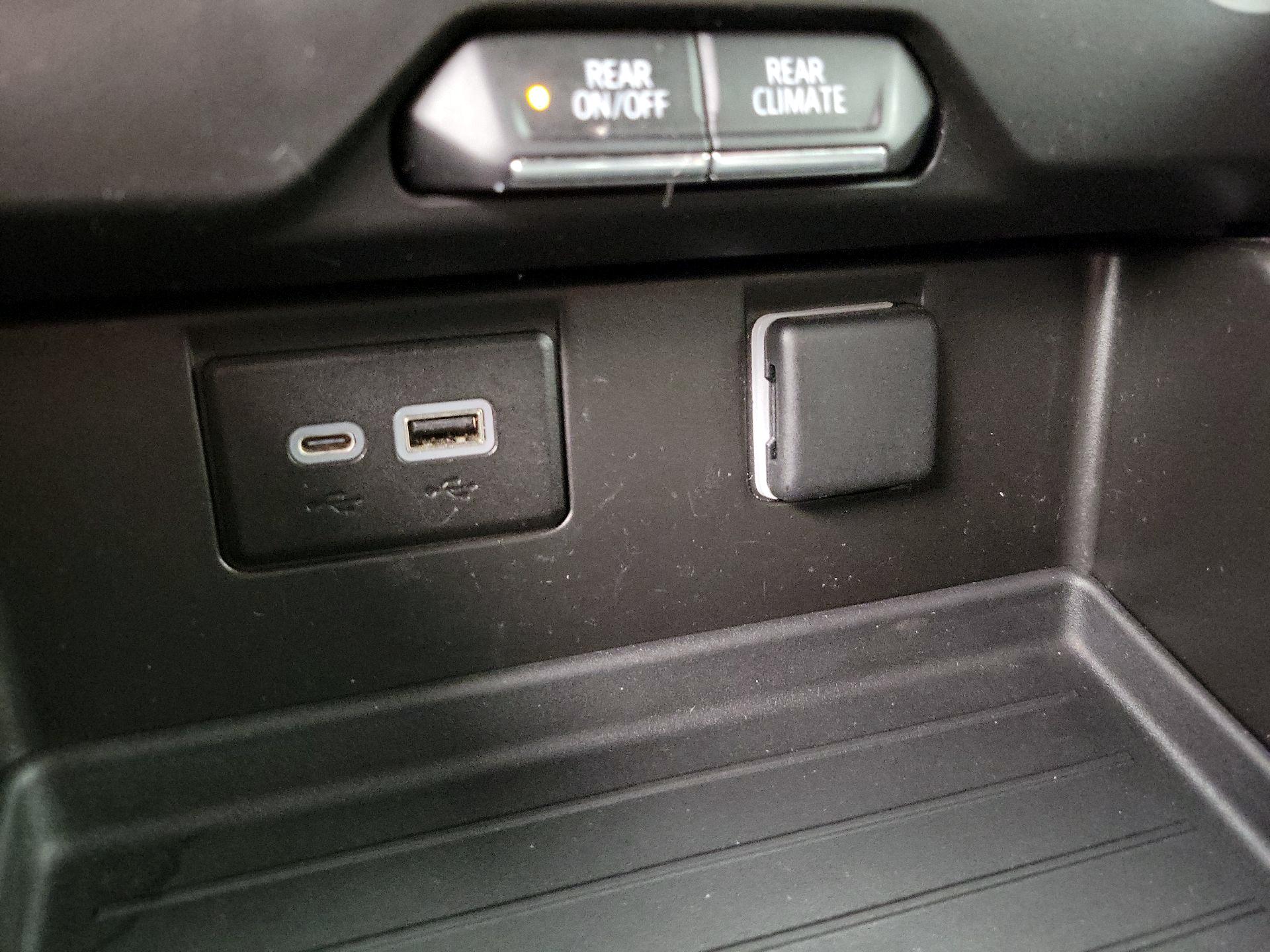 Thumbnail: 2023 Chevrolet Tahoe - 18