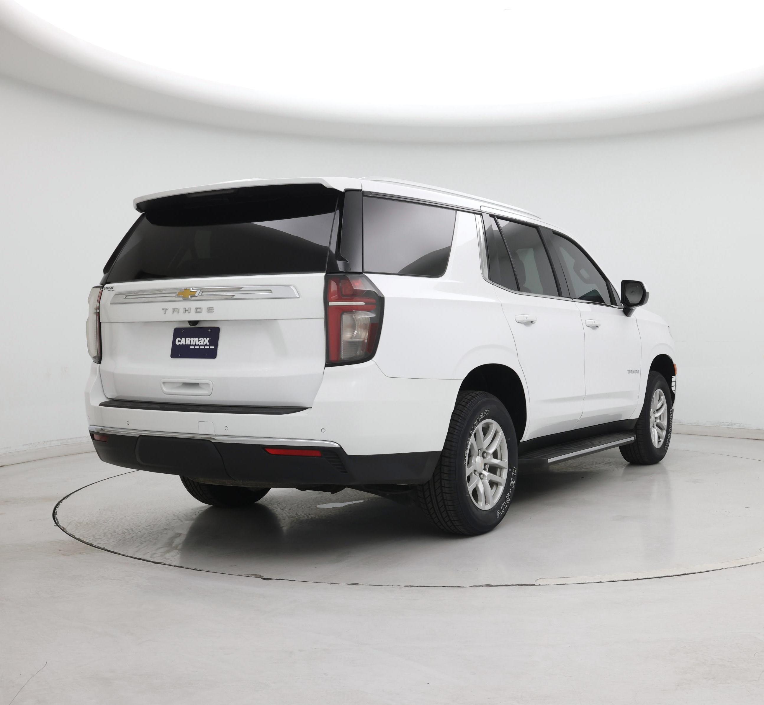 Thumbnail: 2023 Chevrolet Tahoe - 8