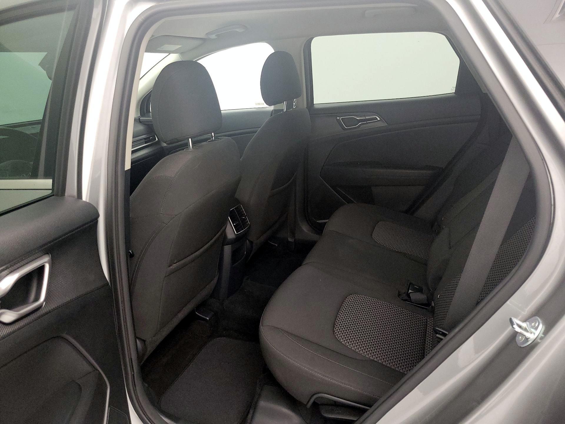 Thumbnail: 2024 Kia Sportage - 19