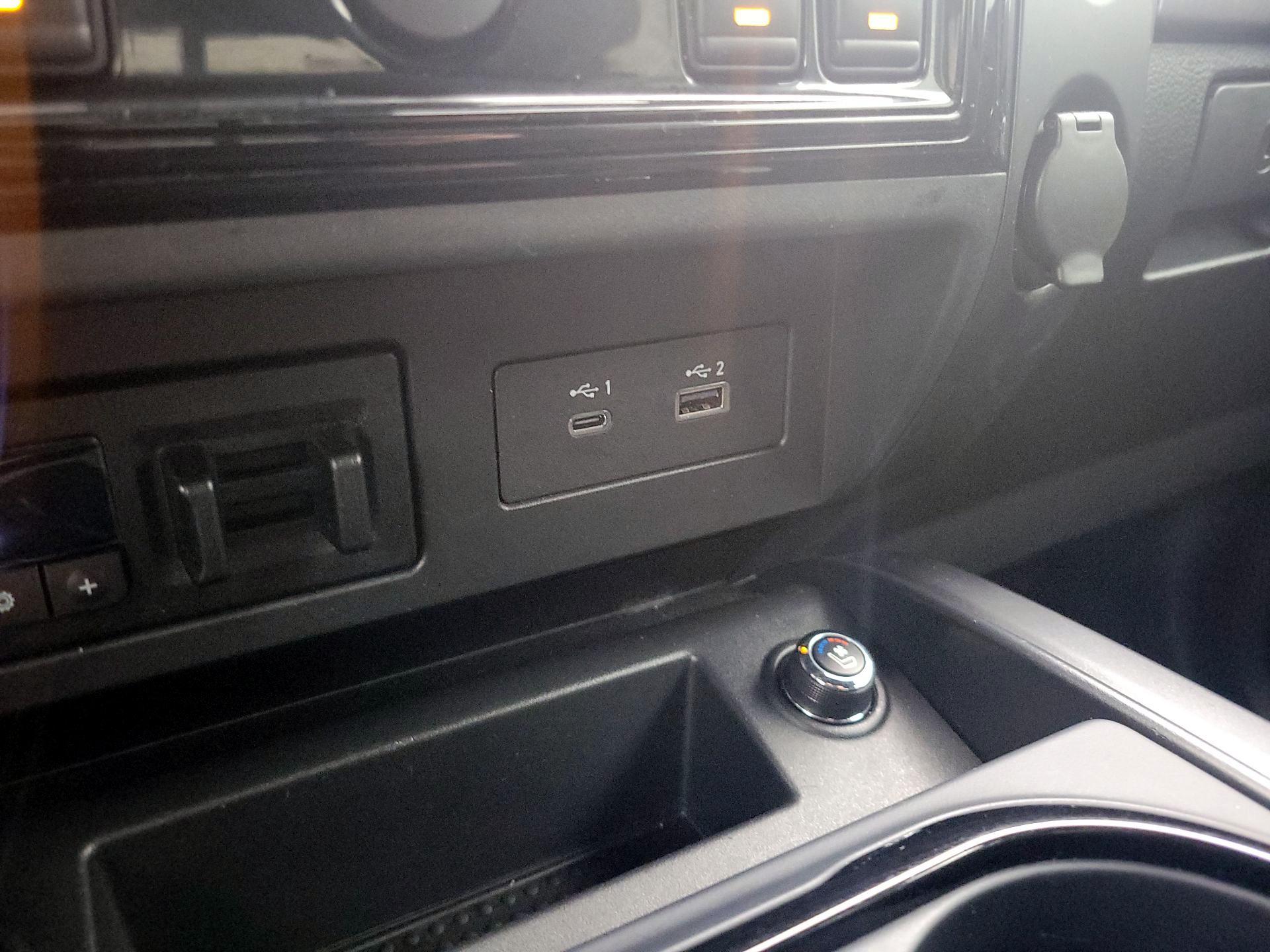 Thumbnail: 2023 Nissan Titan - 19