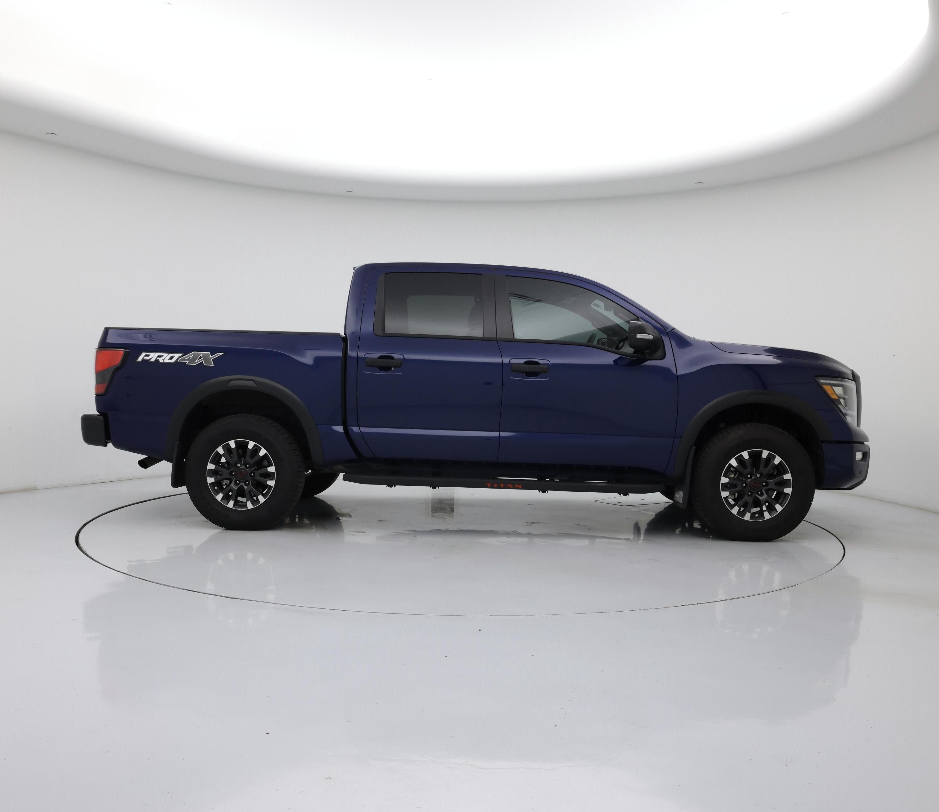 Thumbnail: 2023 Nissan Titan - 7