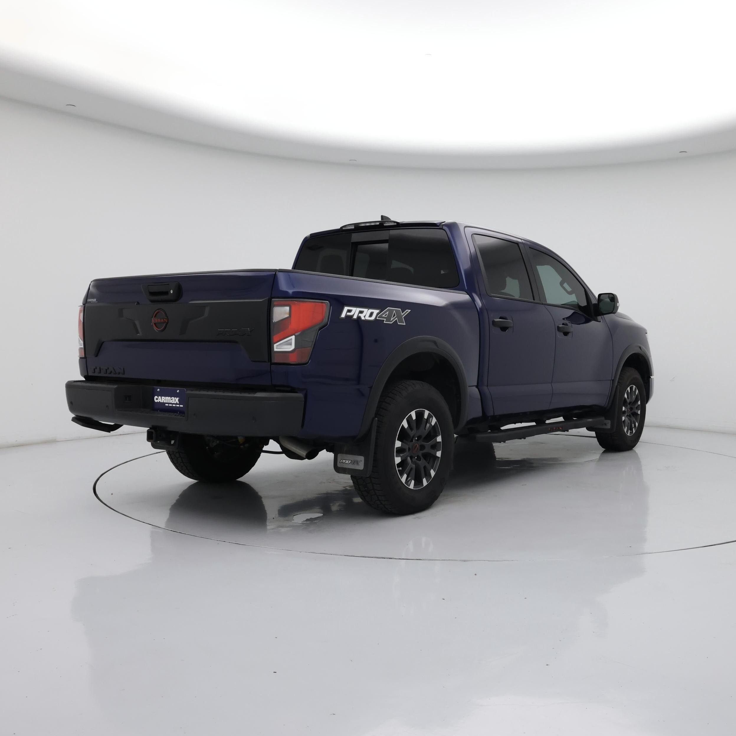 Thumbnail: 2023 Nissan Titan - 8