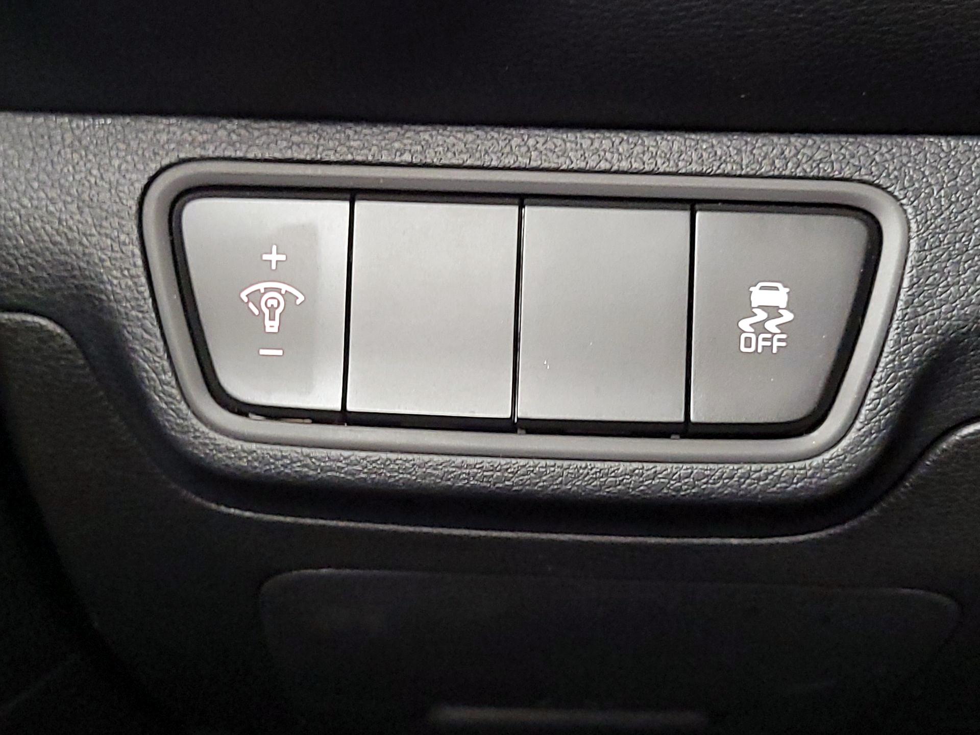 Thumbnail: 2024 Kia Forte - 13