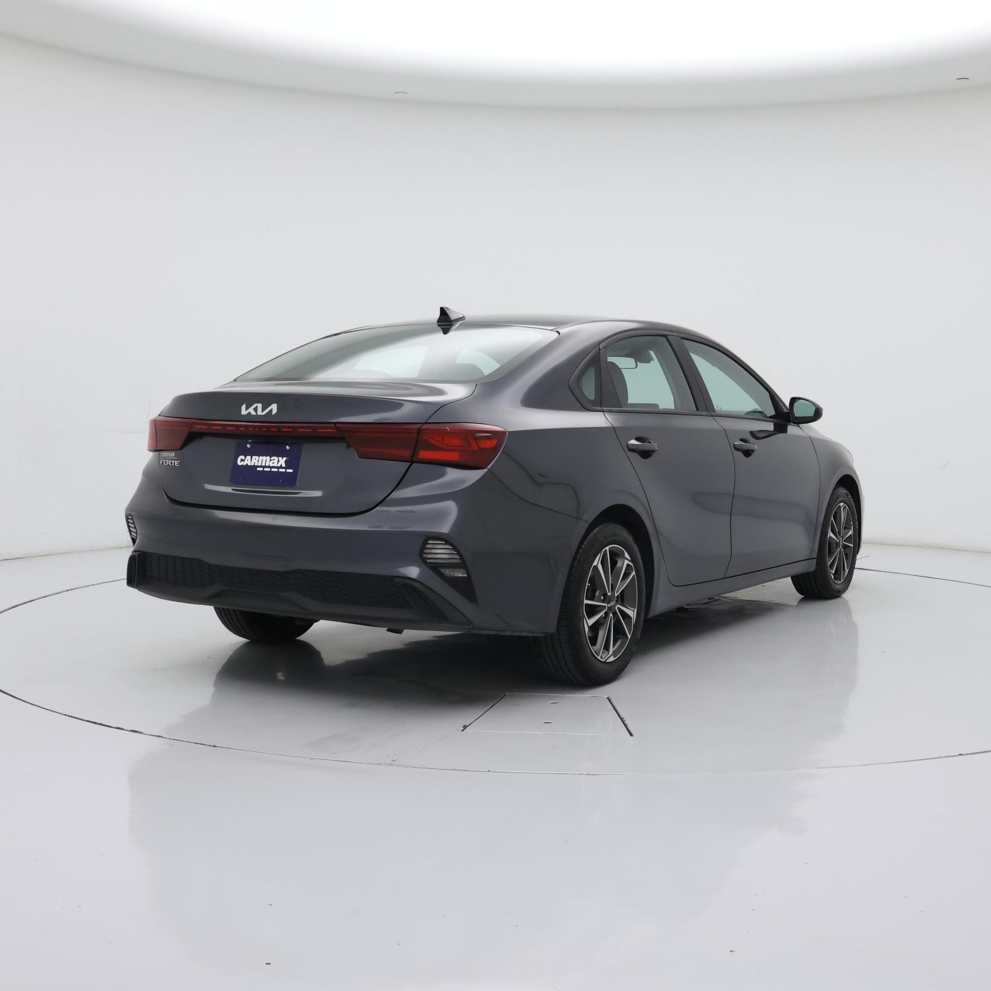 Thumbnail: 2024 Kia Forte - 8