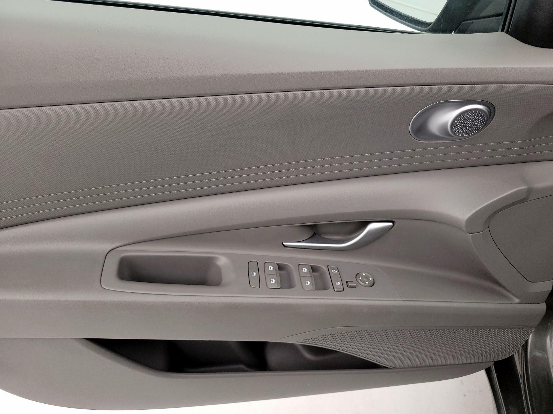 Thumbnail: 2024 Hyundai Elantra - 12