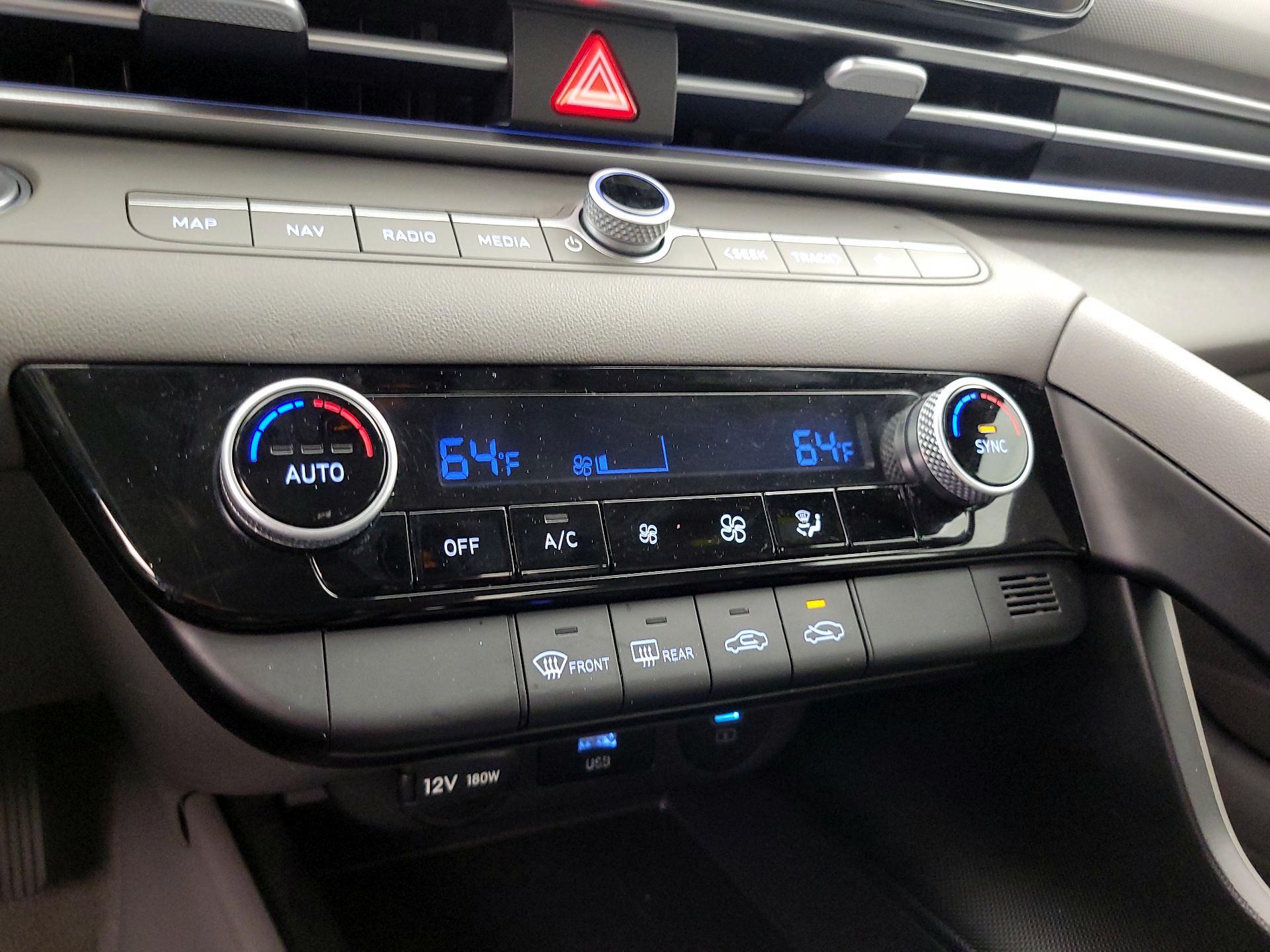 Thumbnail: 2024 Hyundai Elantra - 17