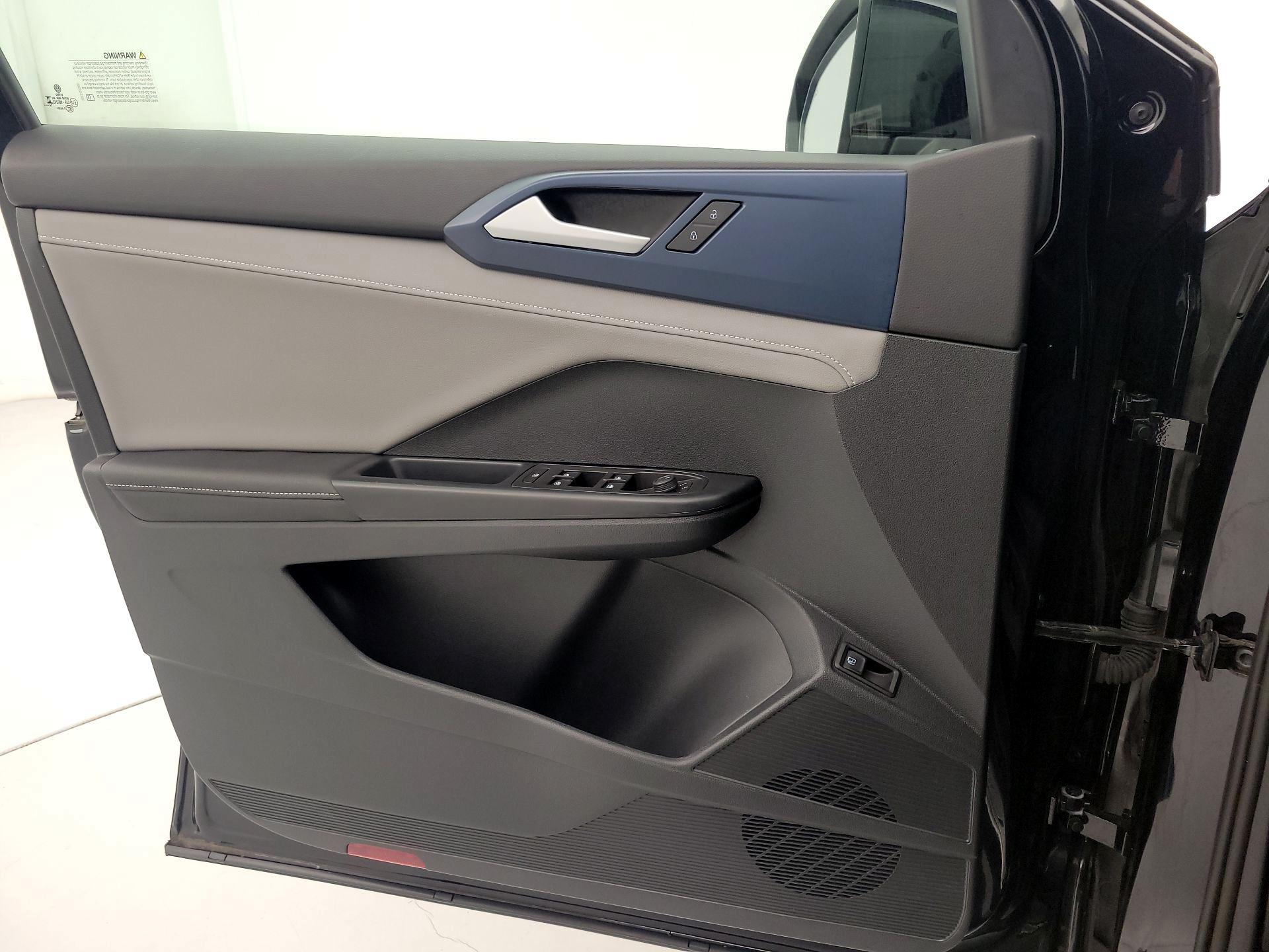 Thumbnail: 2024 Volkswagen Taos - 12