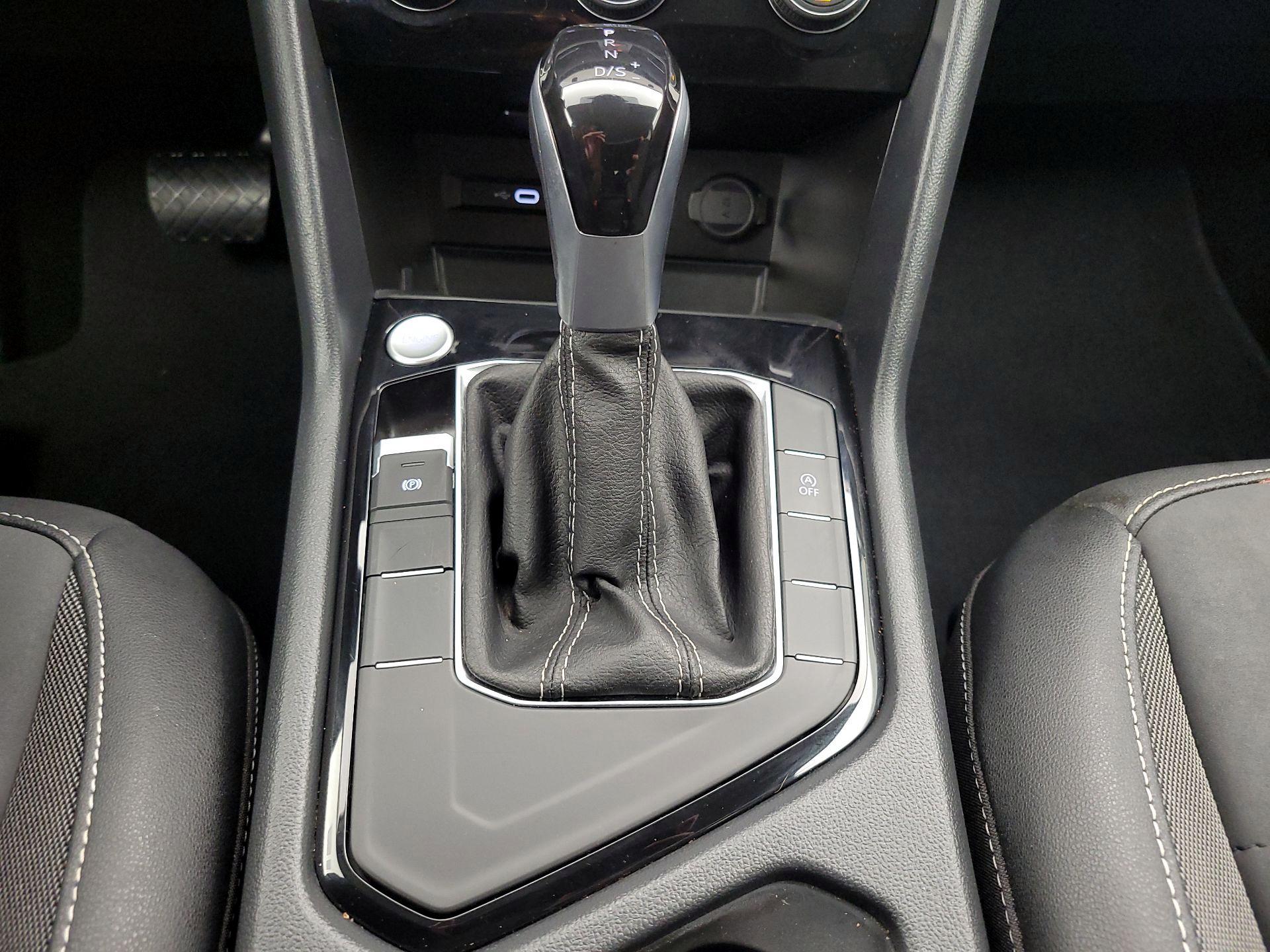 Thumbnail: 2024 Volkswagen Taos - 17