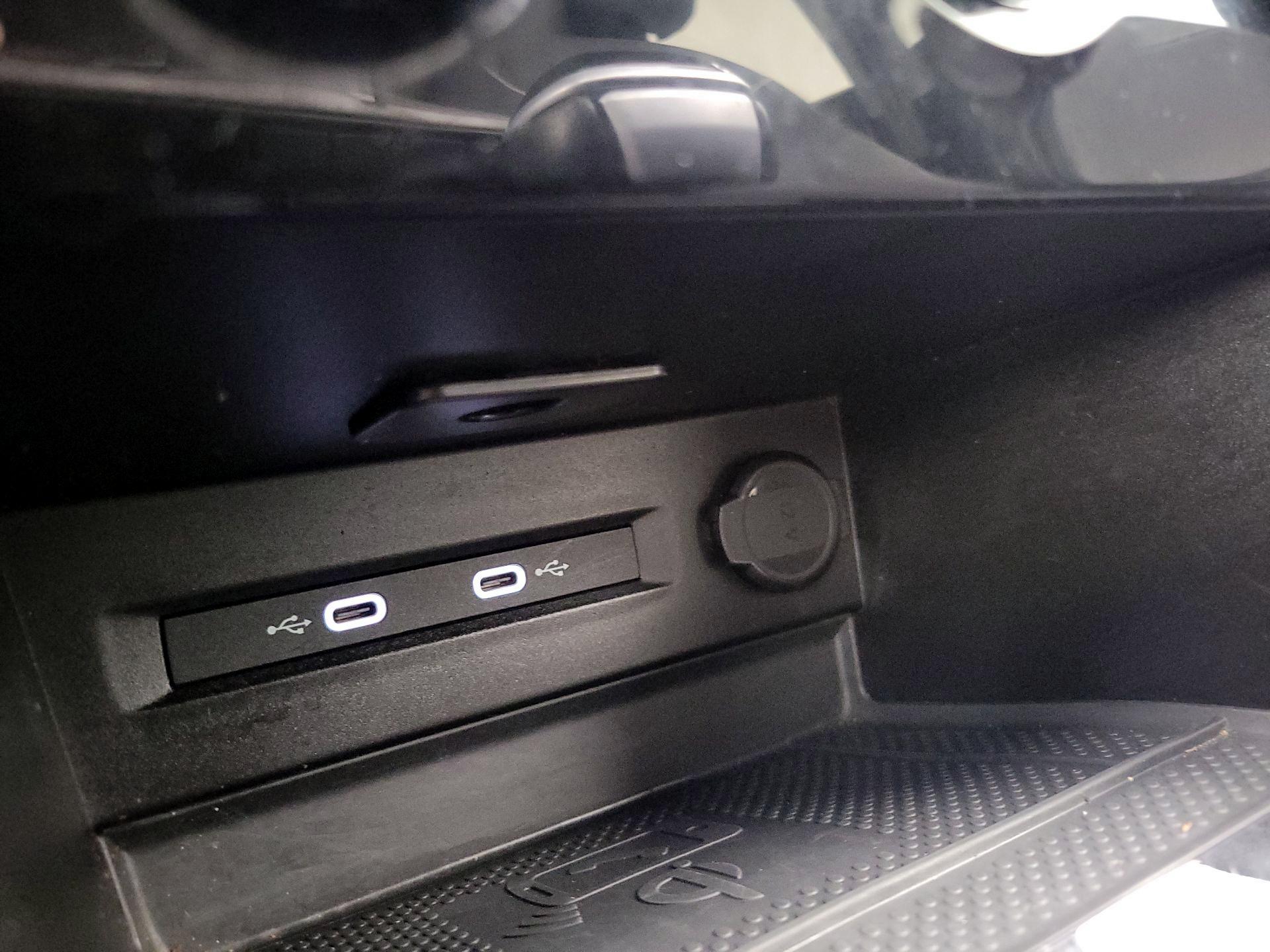 Thumbnail: 2024 Volkswagen Taos - 18