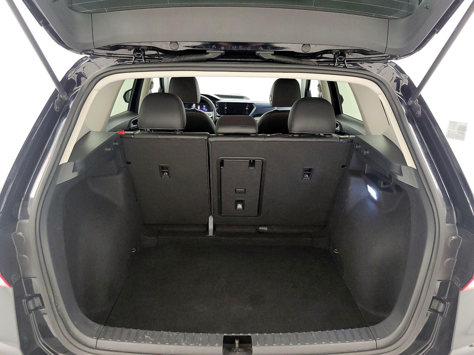 Thumbnail: 2024 Volkswagen Taos - 20