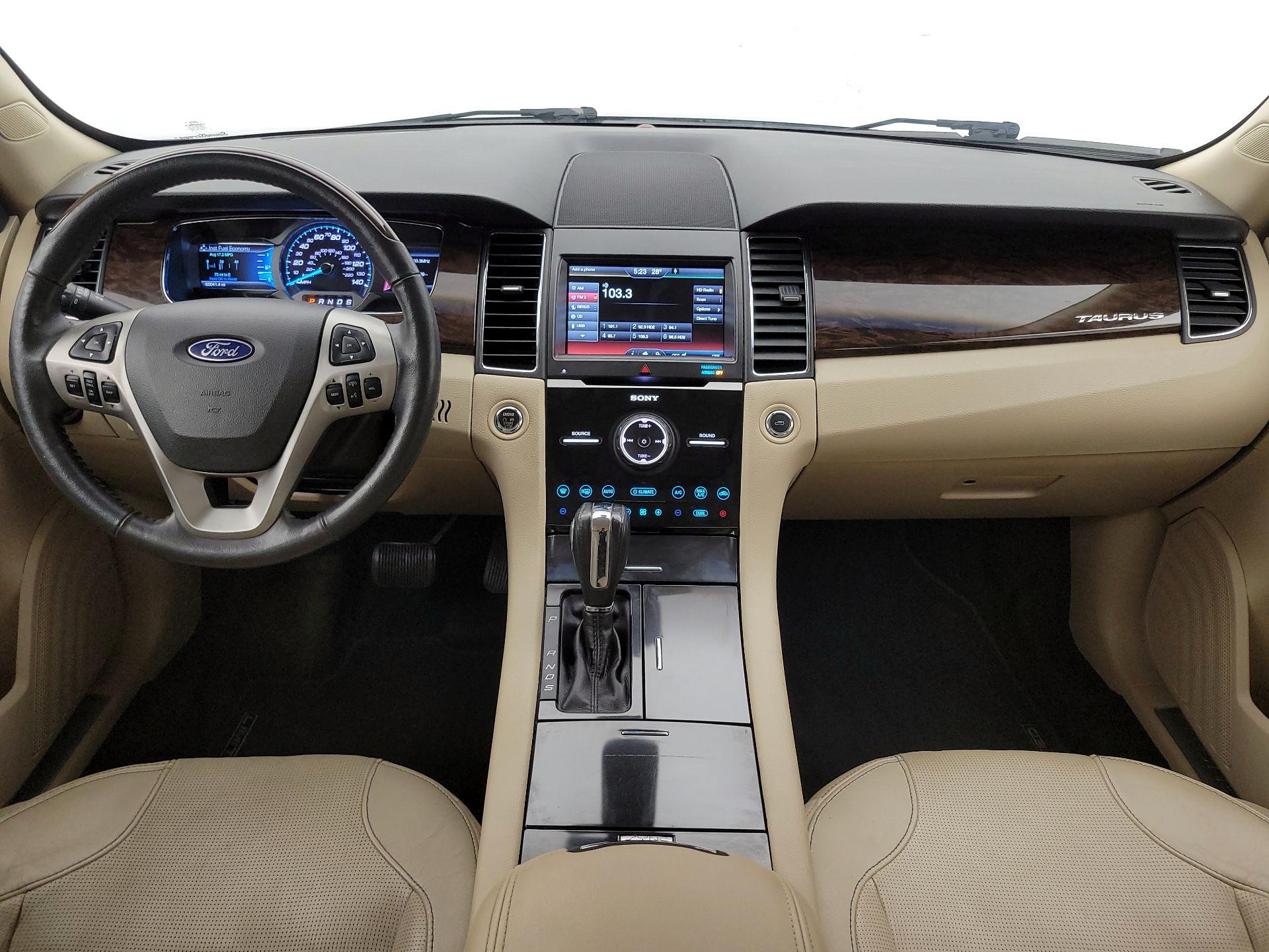 Thumbnail: 2015 Ford Taurus - 9