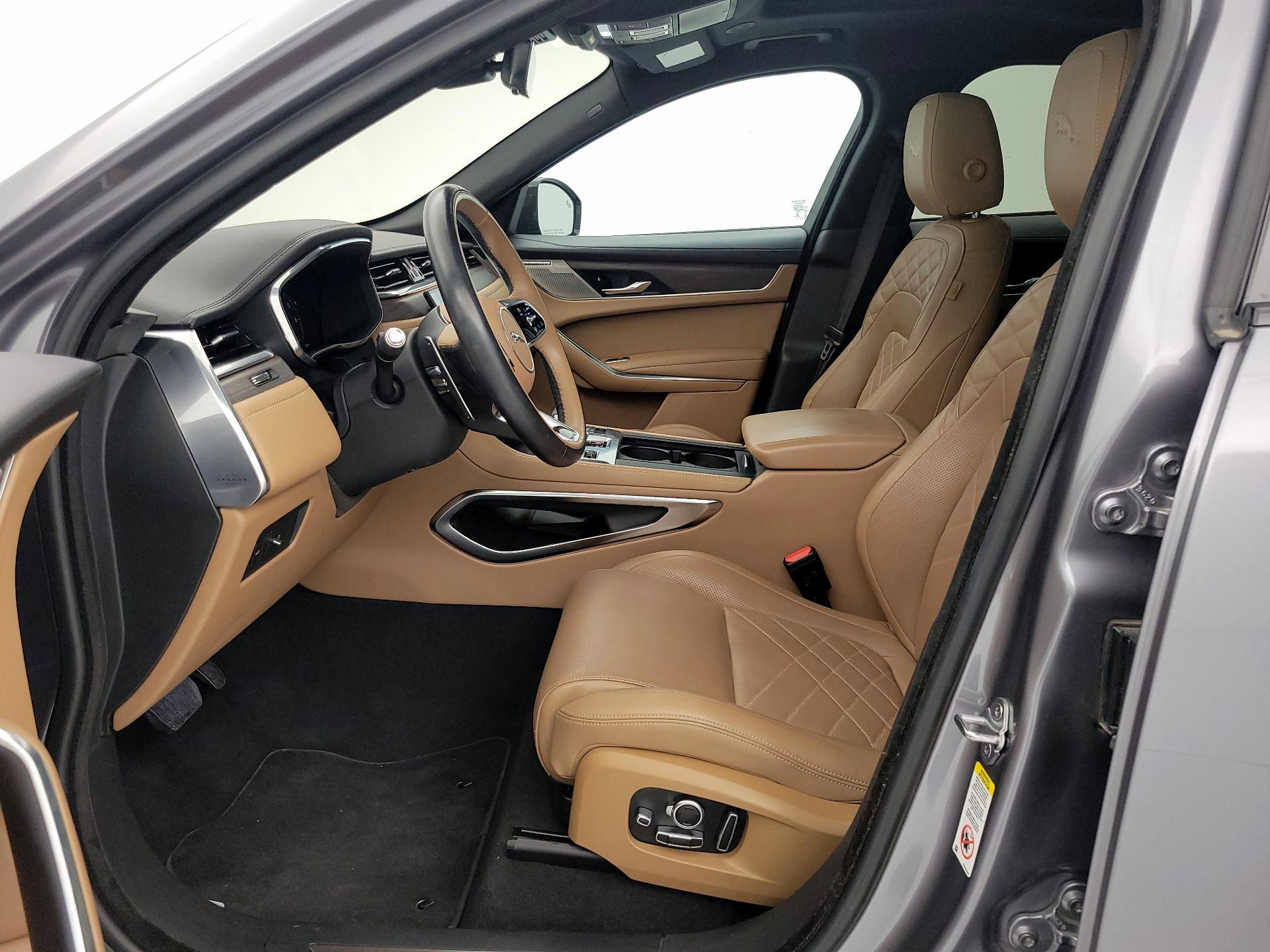 Thumbnail: 2021 Jaguar F-Pace - 11