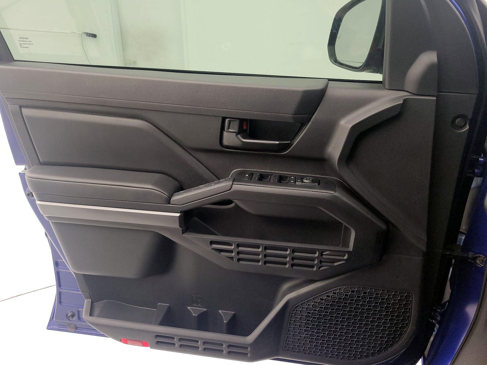 Thumbnail: 2025 Toyota Tacoma - 12