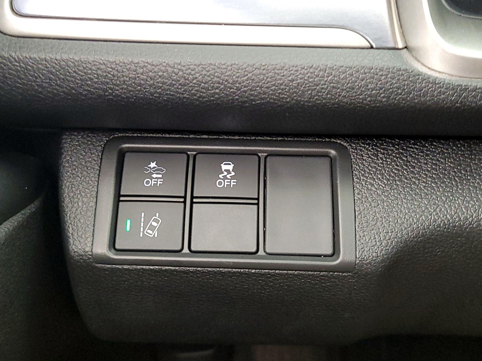 Thumbnail: 2016 Honda Civic - 13