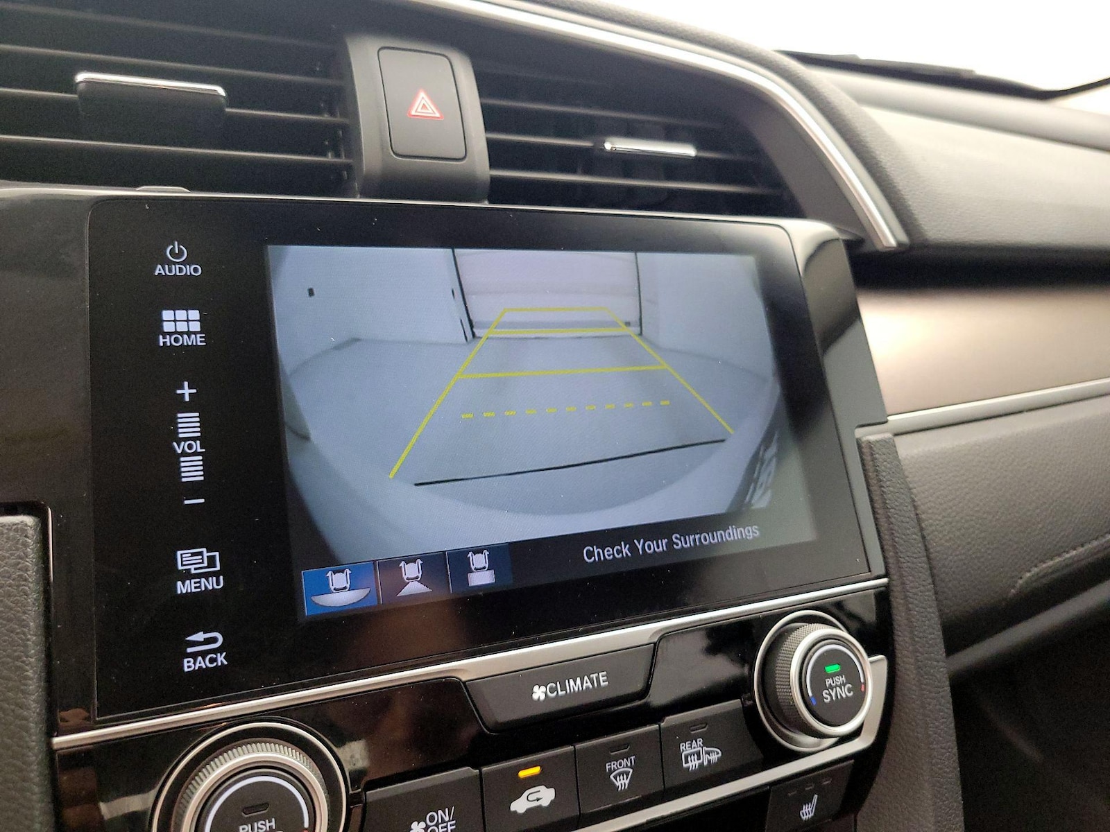 2016 Honda Civic Touring - Photo 16