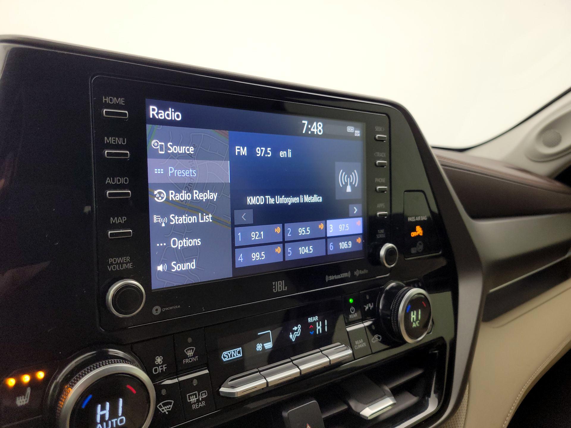 Thumbnail: 2020 Toyota Highlander - 16