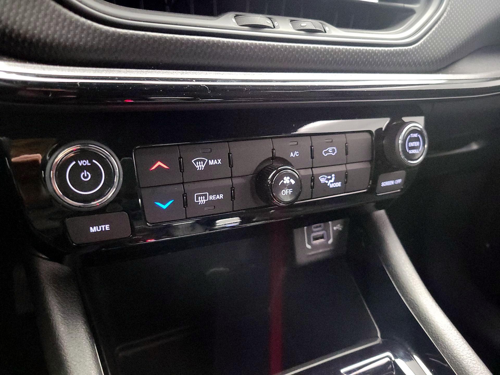 Thumbnail: 2025 Jeep Compass - 16