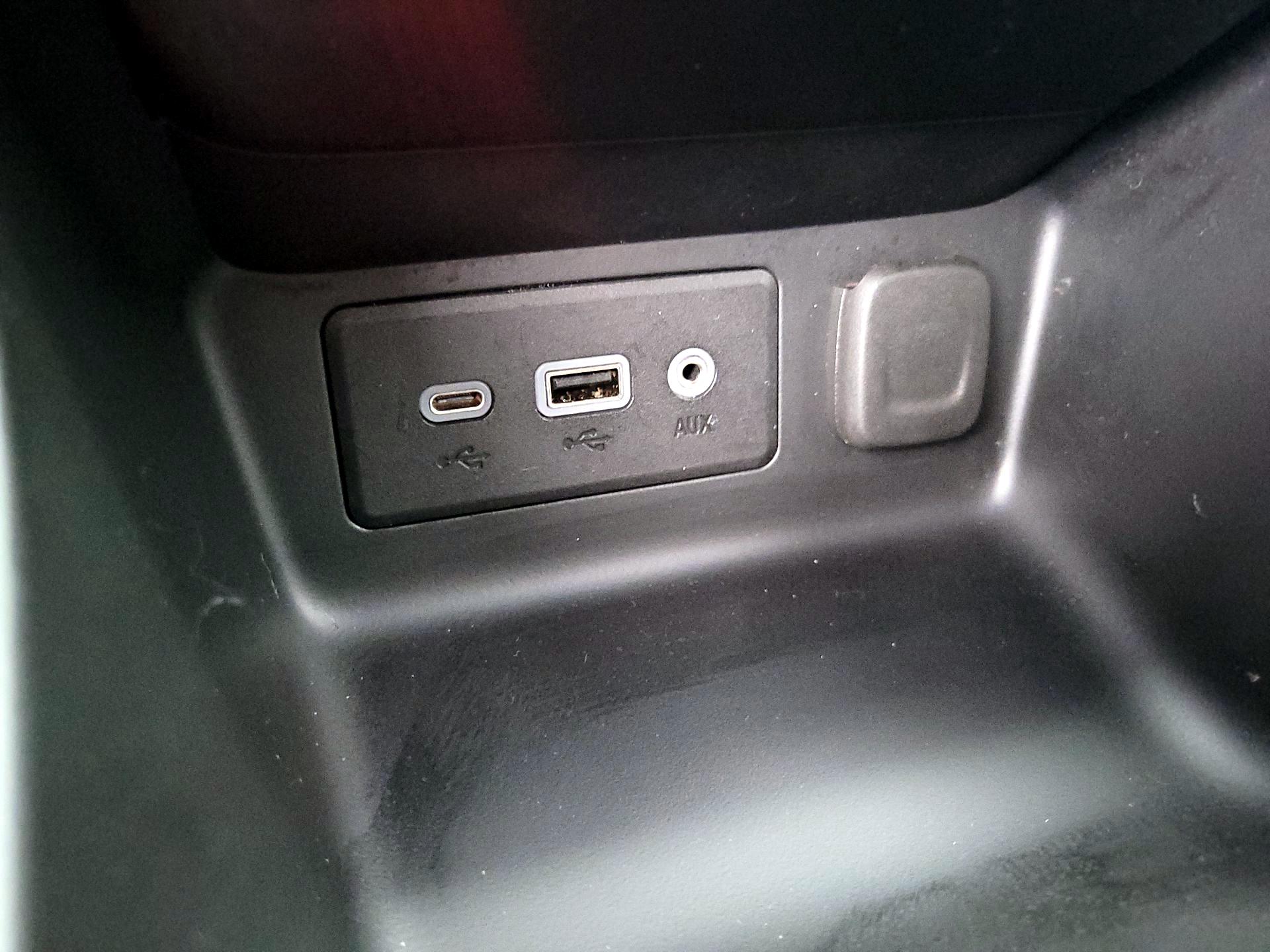 Thumbnail: 2023 GMC Terrain - 18