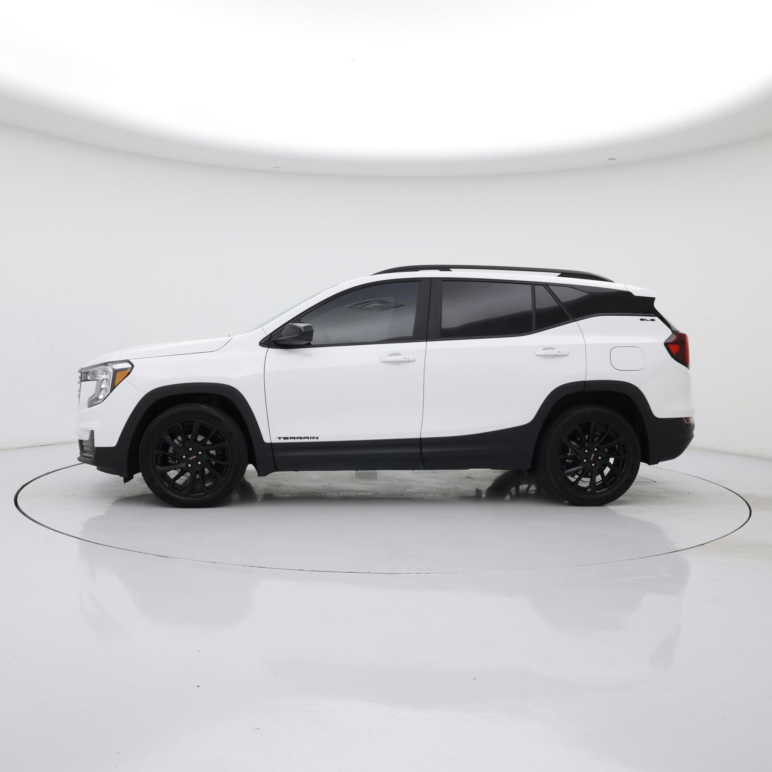 Thumbnail: 2023 GMC Terrain - 3