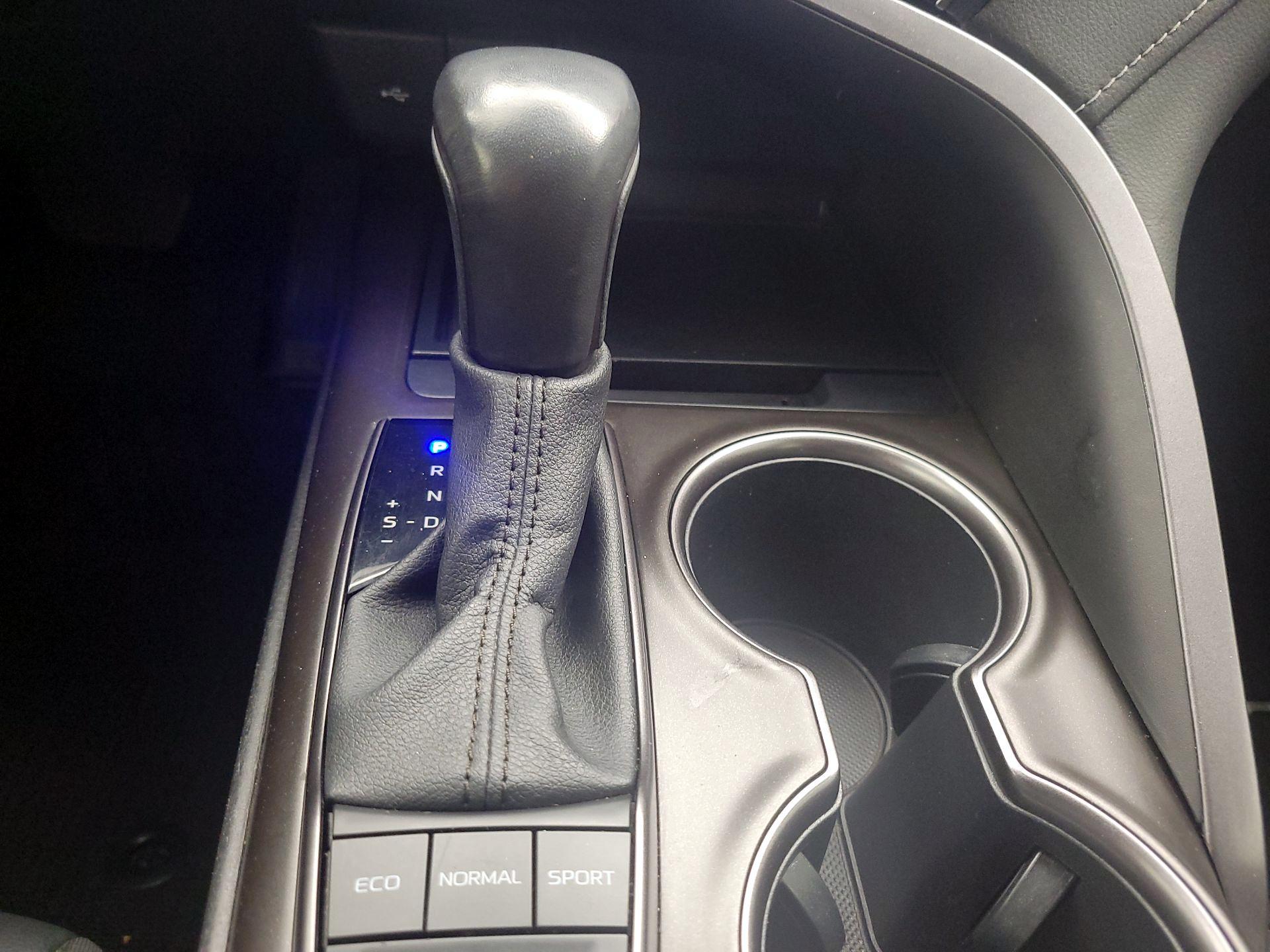 Thumbnail: 2023 Toyota Camry - 17