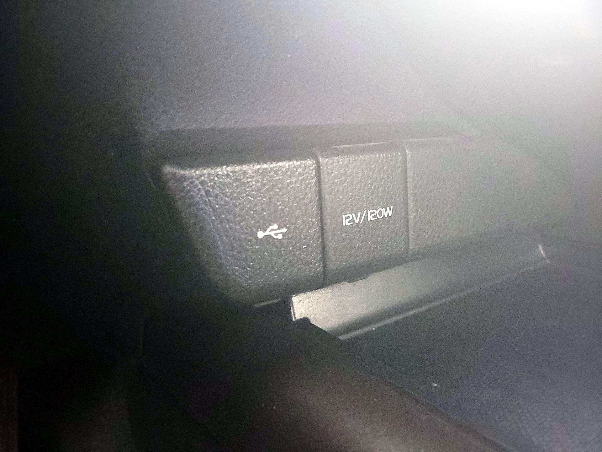 Thumbnail: 2023 Toyota Camry - 18