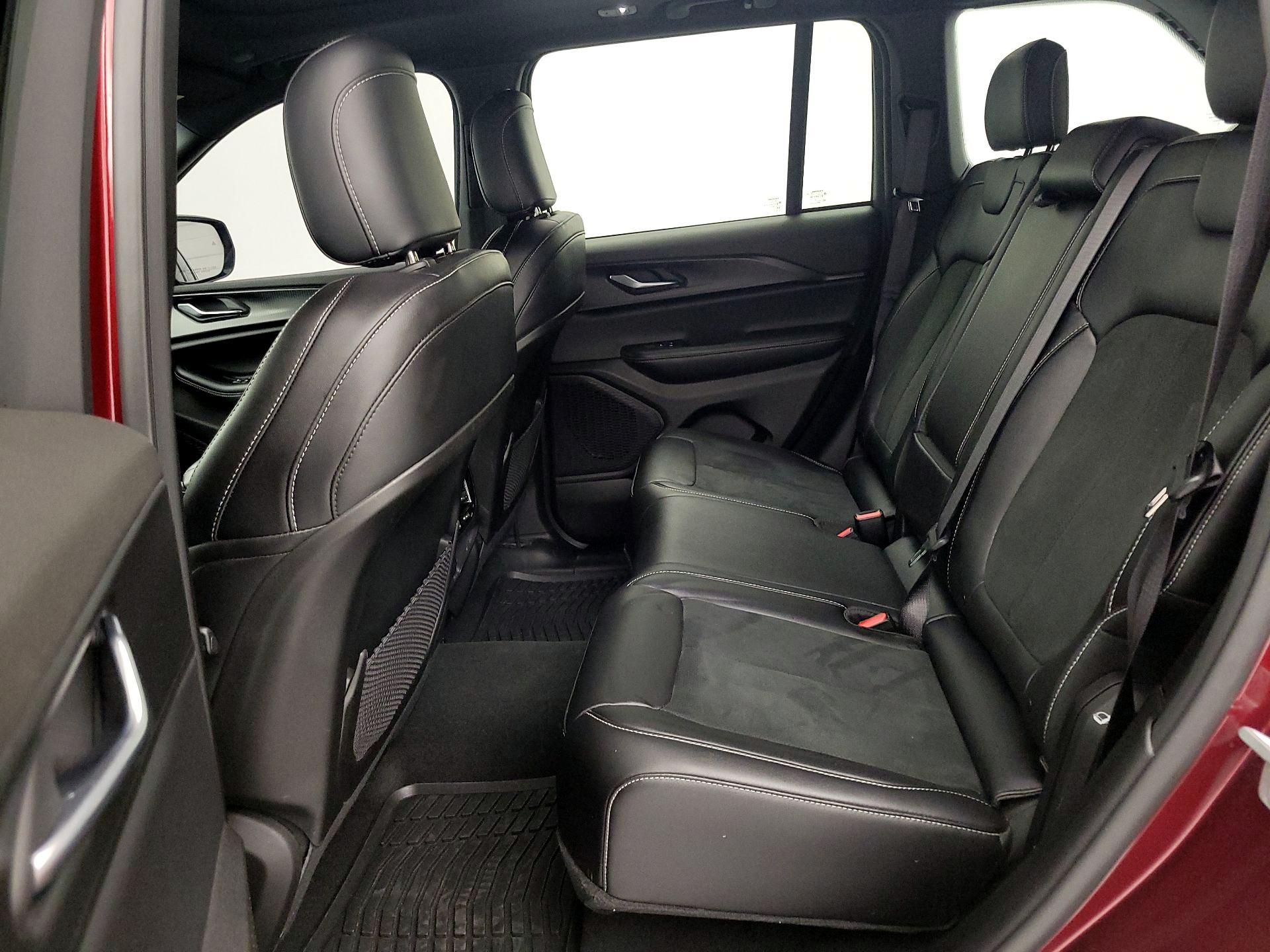 Thumbnail: 2025 Jeep Grand Cherokee - 20