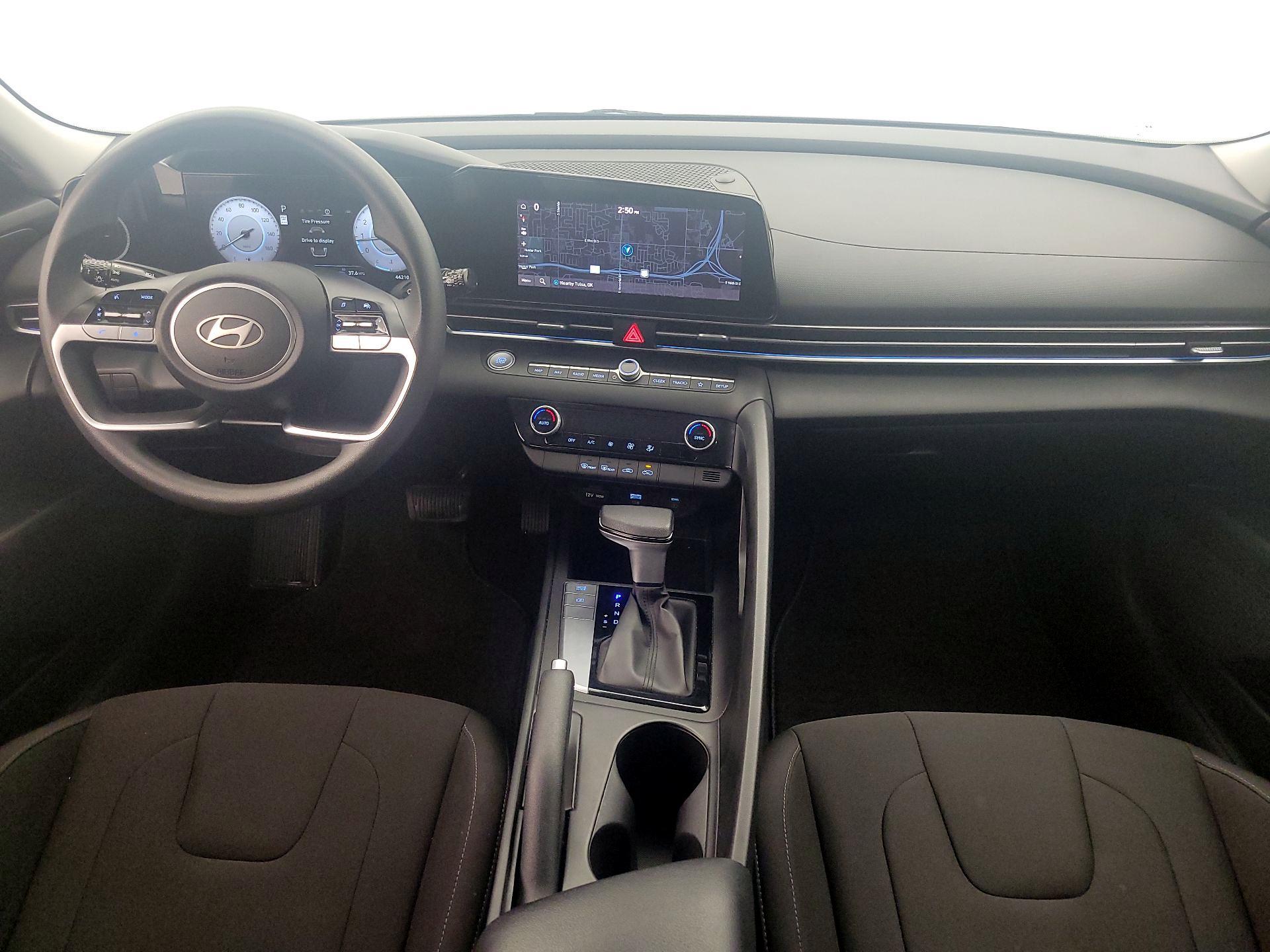 Thumbnail: 2024 Hyundai Elantra - 9