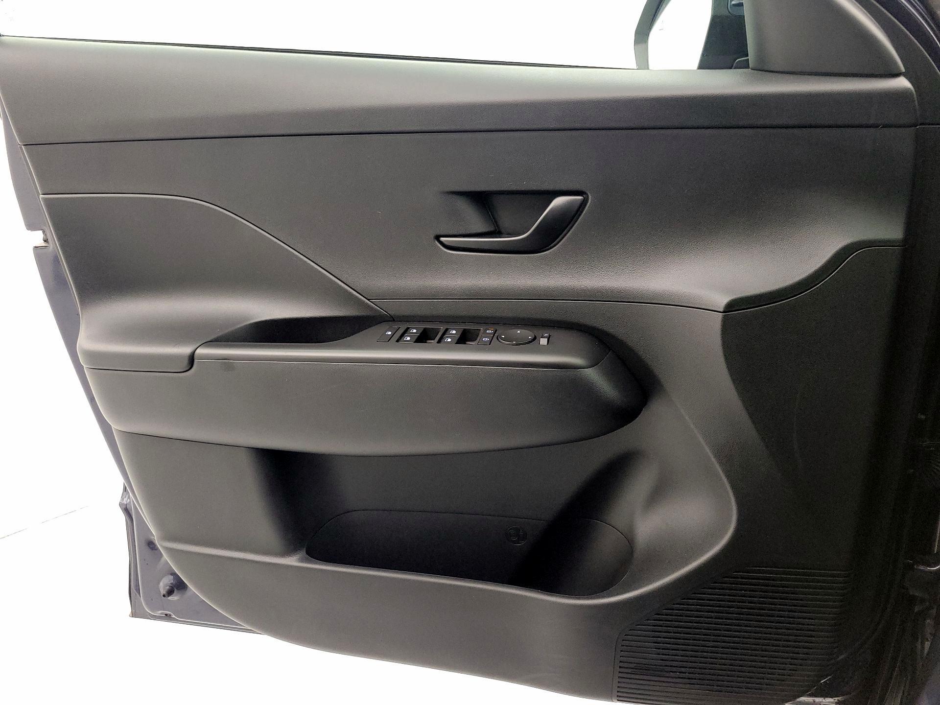 Thumbnail: 2025 Hyundai Kona - 12