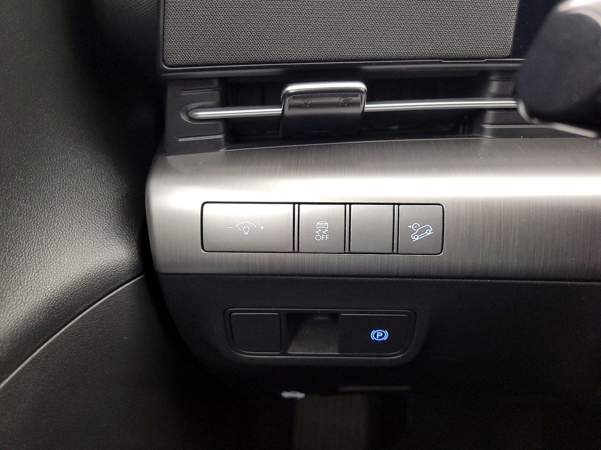 Thumbnail: 2025 Hyundai Kona - 13