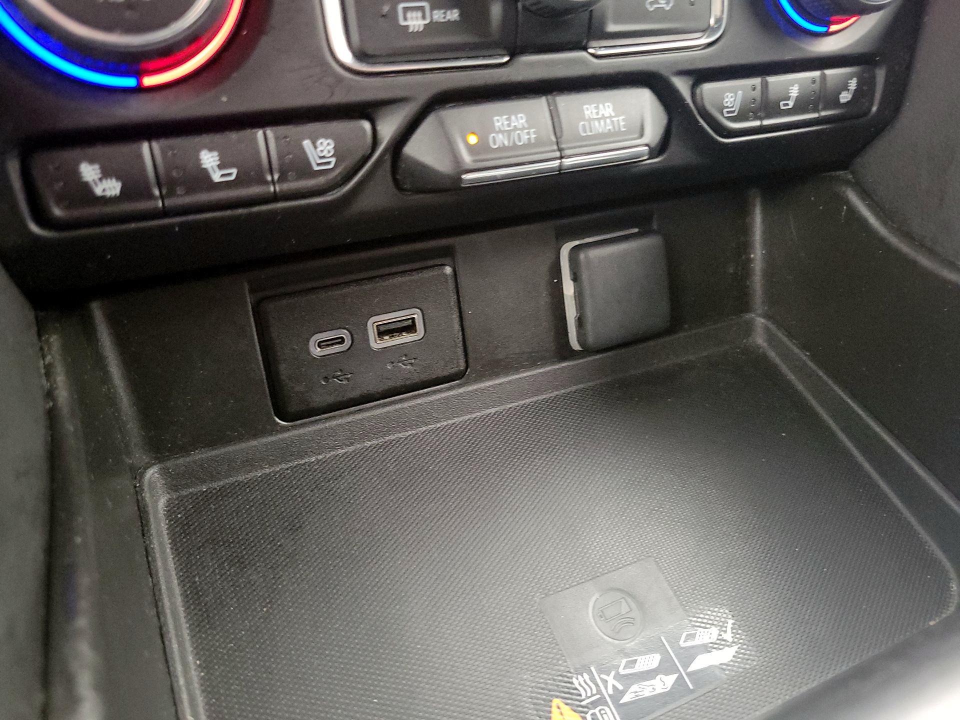 Thumbnail: 2024 Chevrolet Tahoe - 19