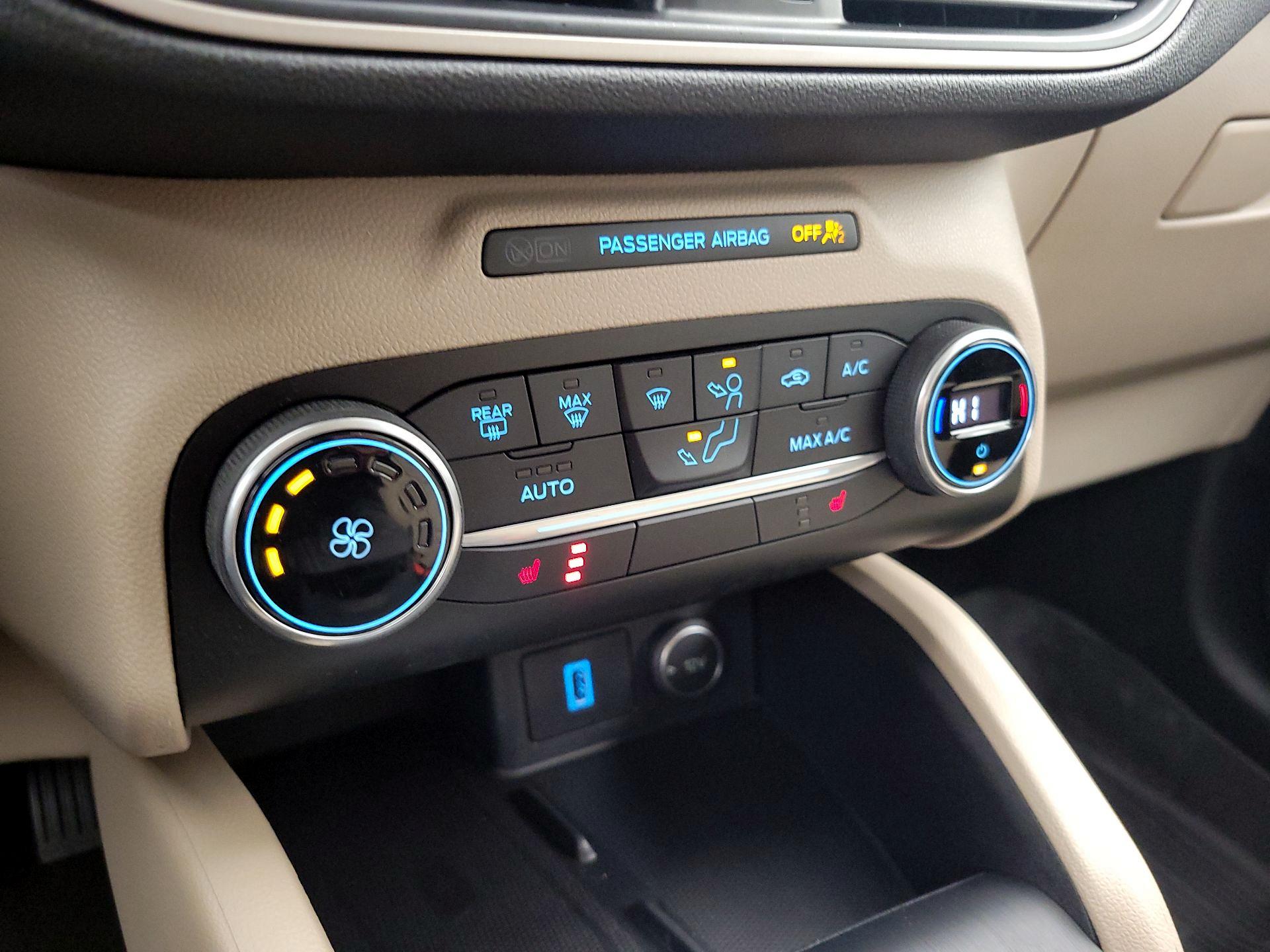 Thumbnail: 2020 Ford Escape - 17