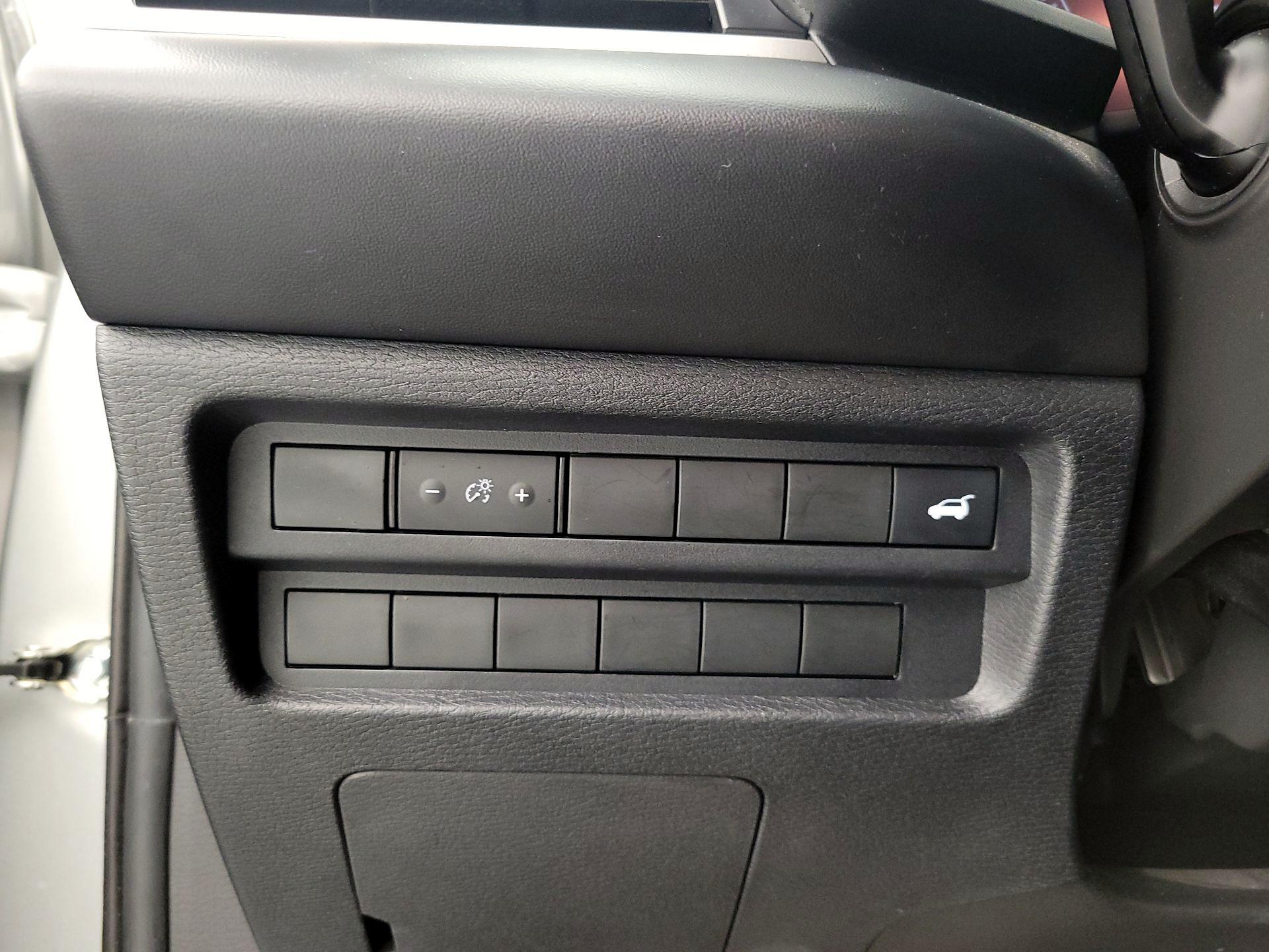 Thumbnail: 2024 Mitsubishi Outlander - 13