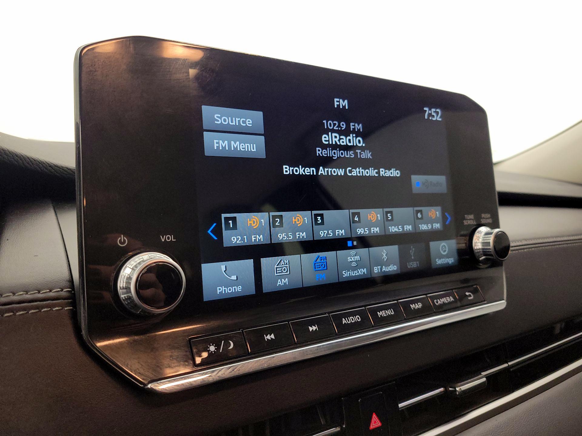 Thumbnail: 2024 Mitsubishi Outlander - 15