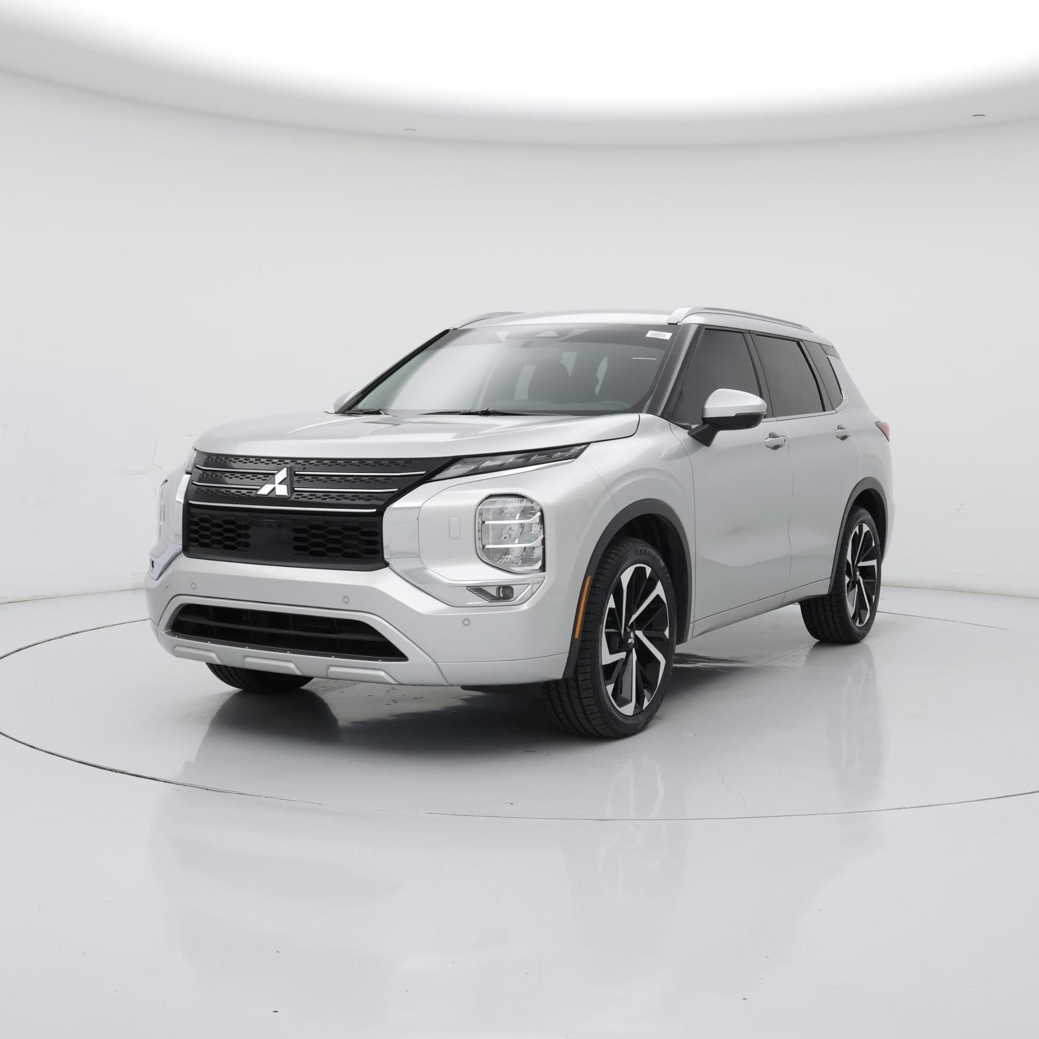 Thumbnail: 2024 Mitsubishi Outlander - 4