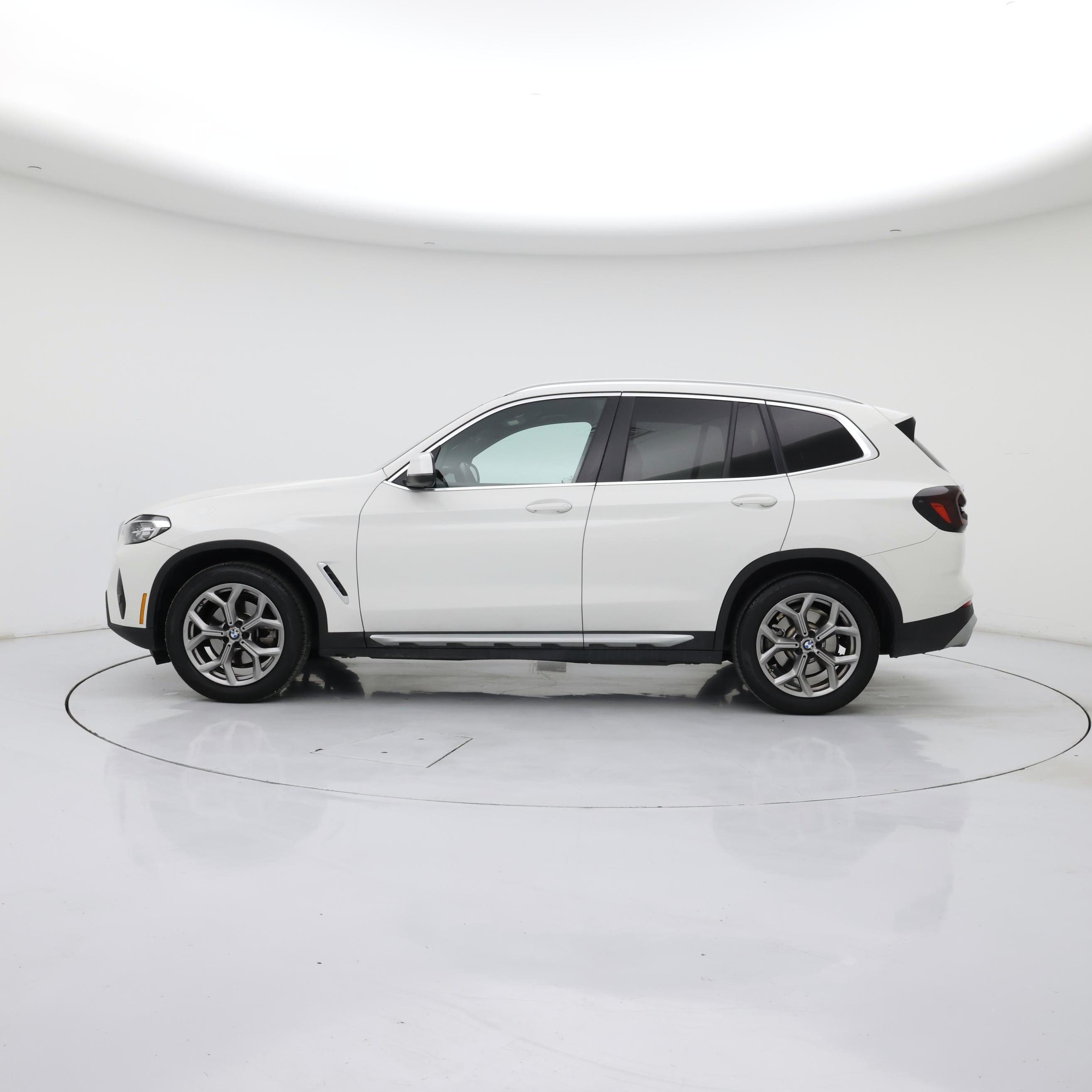 Thumbnail: 2023 BMW X3 - 3
