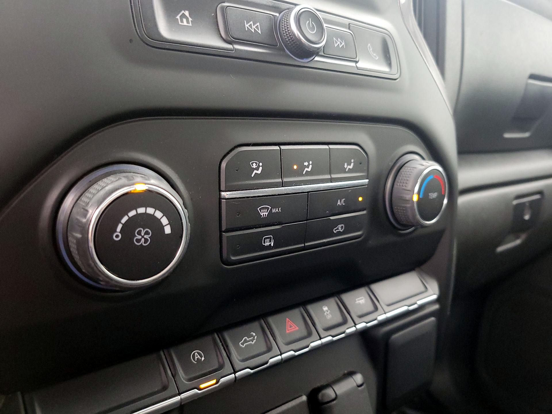 Thumbnail: 2022 Chevrolet Silverado 1500 - 16