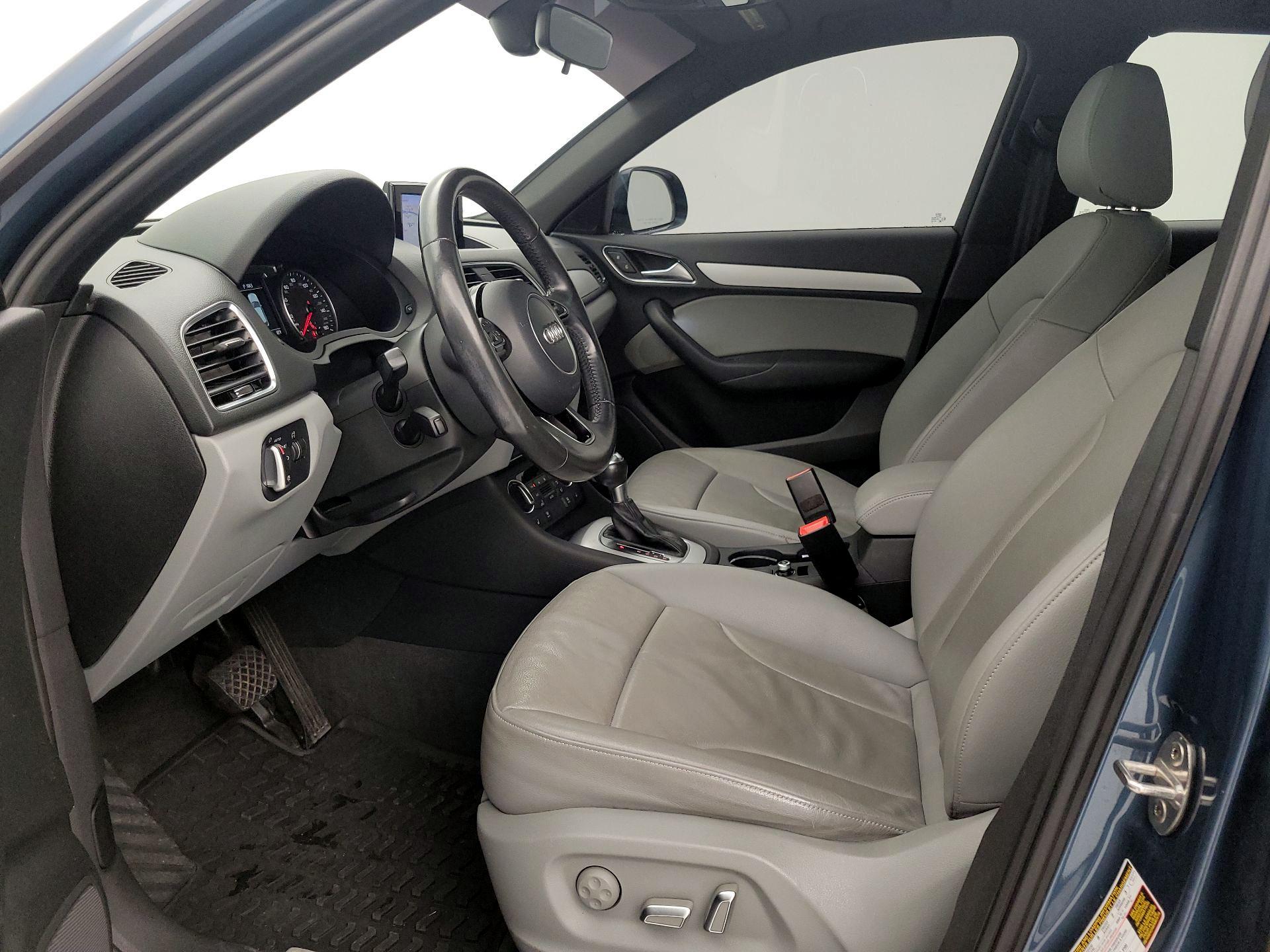 Thumbnail: 2017 Audi Q3 - 11