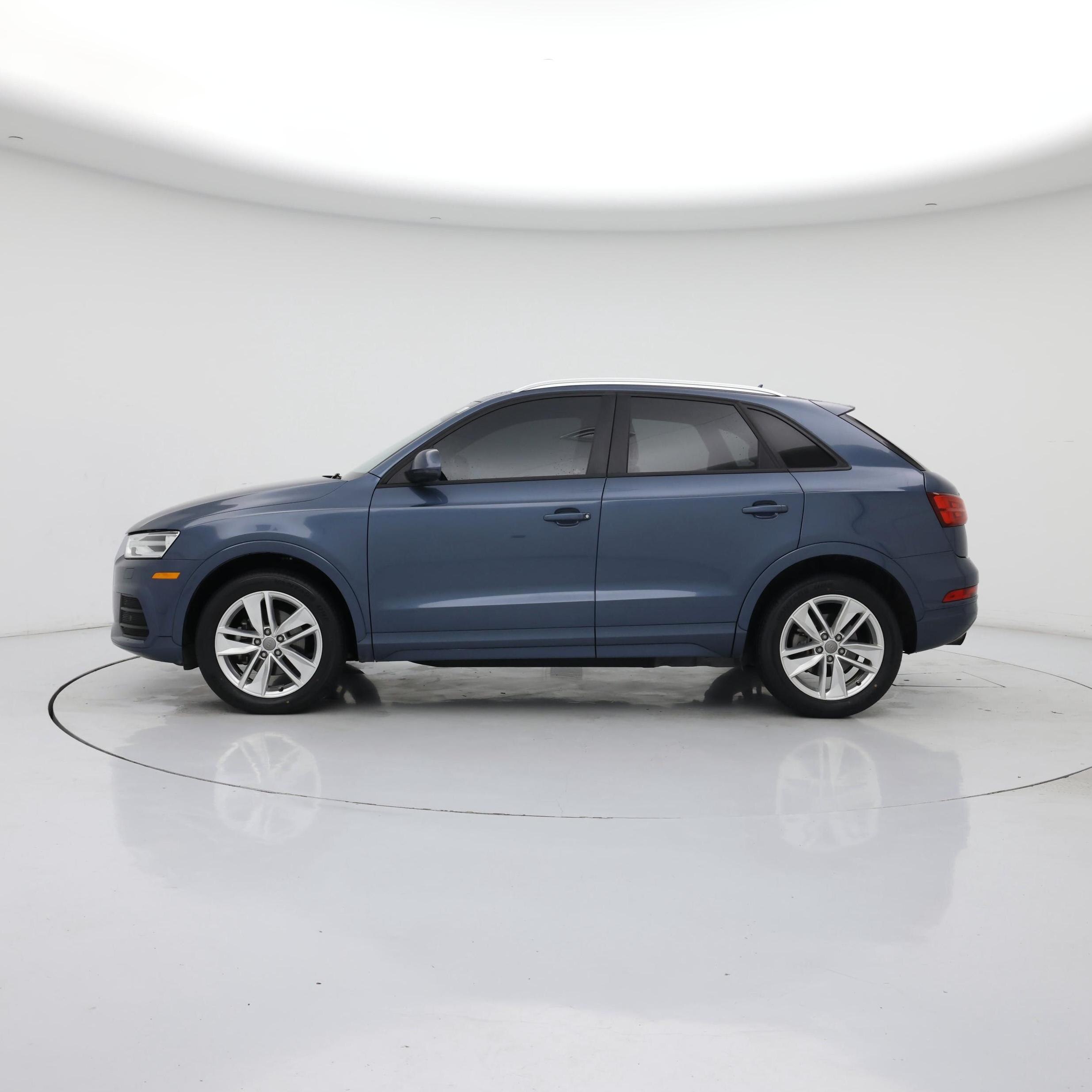 Thumbnail: 2017 Audi Q3 - 3