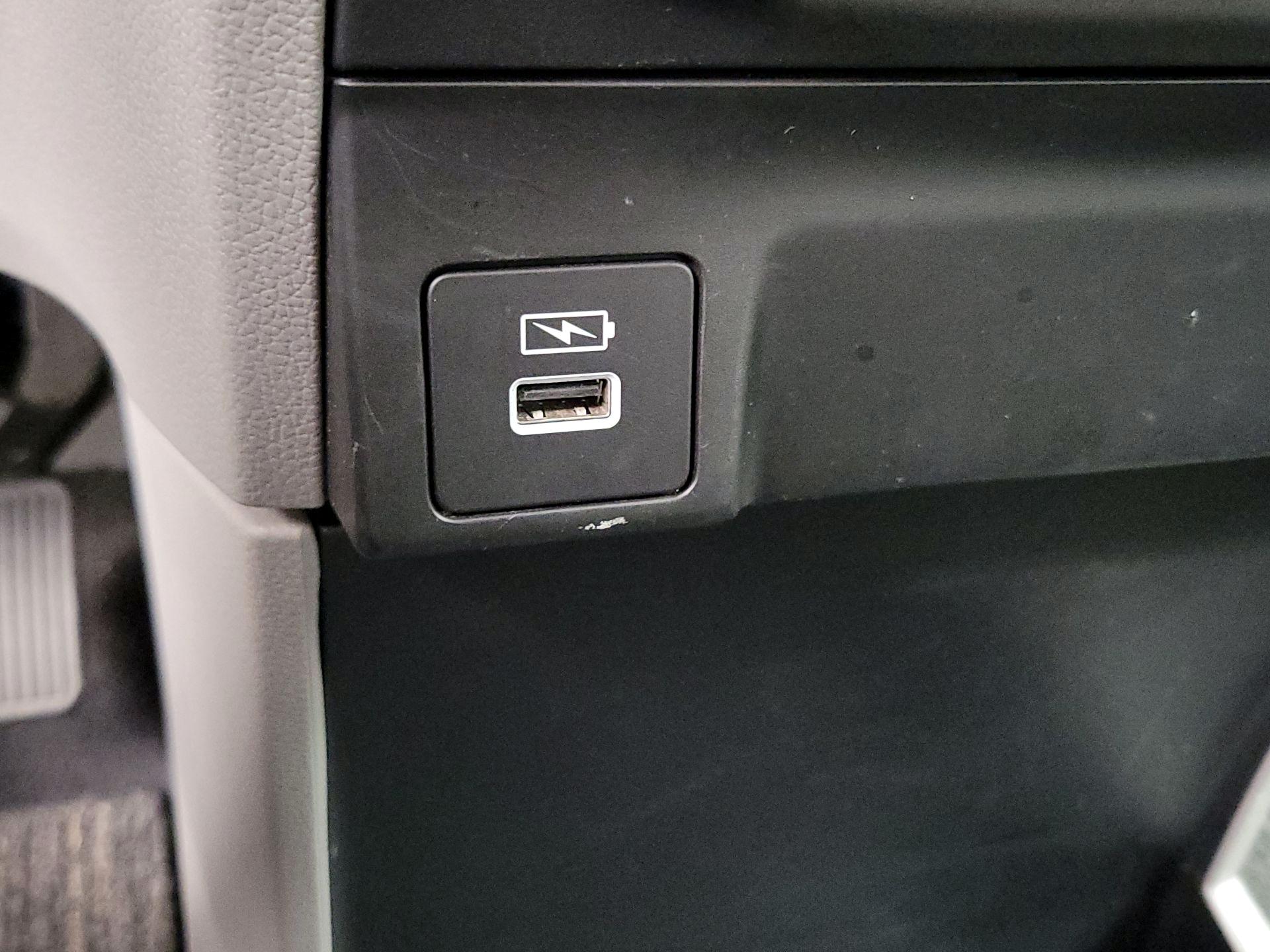 Thumbnail: 2021 Honda Odyssey - 18