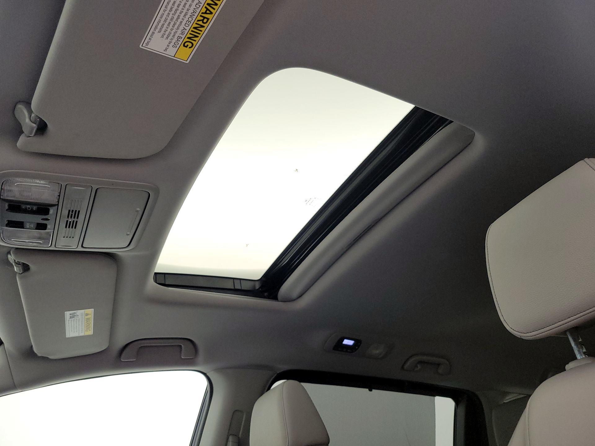 Thumbnail: 2021 Honda Odyssey - 19