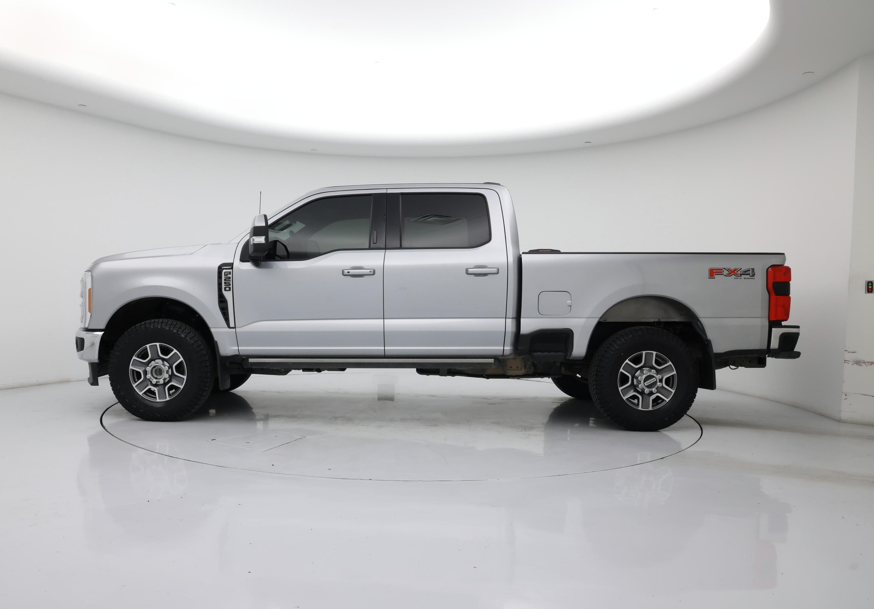 Thumbnail: 2023 Ford F-250 - 3