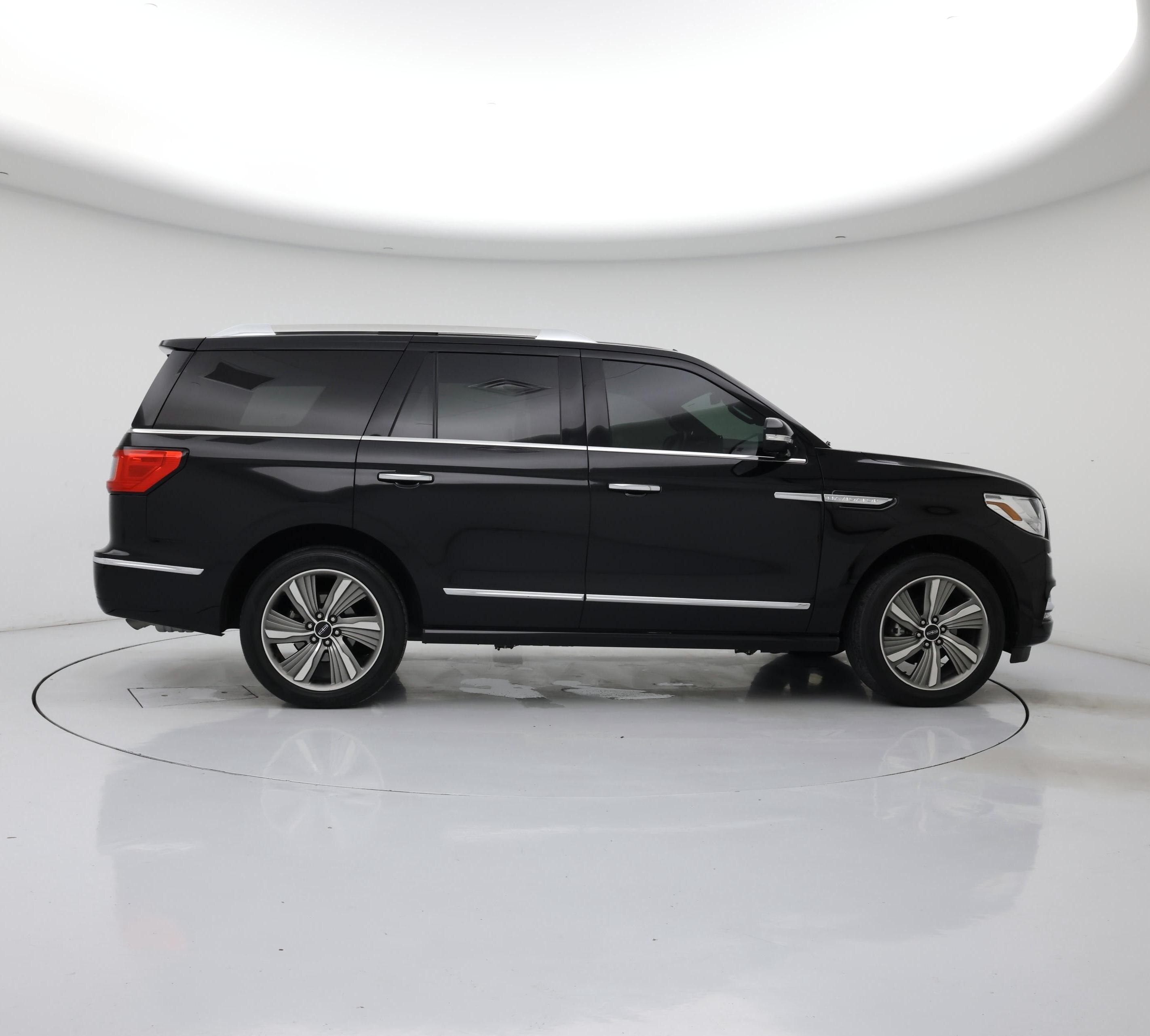 Thumbnail: 2018 Lincoln Navigator - 7