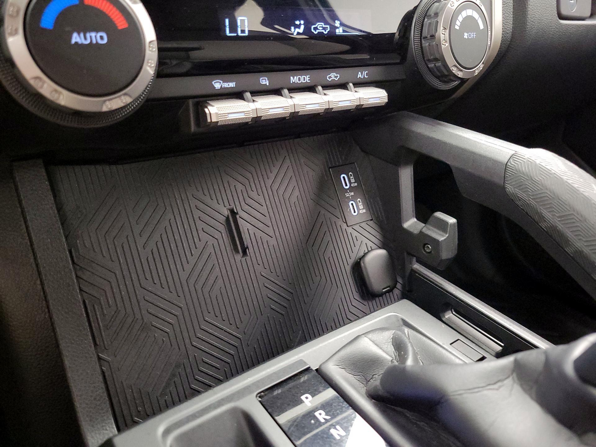 Thumbnail: 2024 Toyota Tacoma - 18