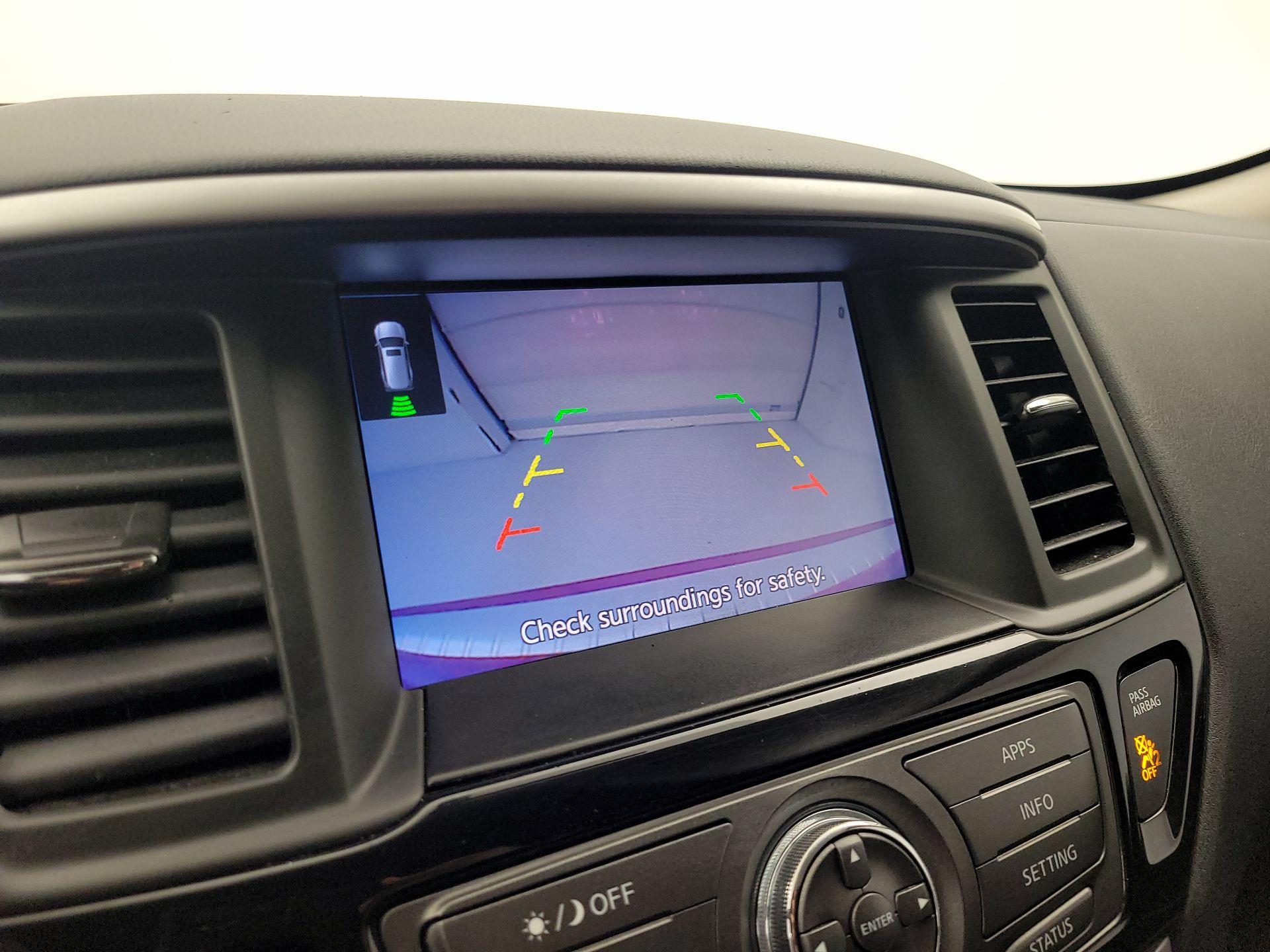 Thumbnail: 2019 Nissan Pathfinder - 14